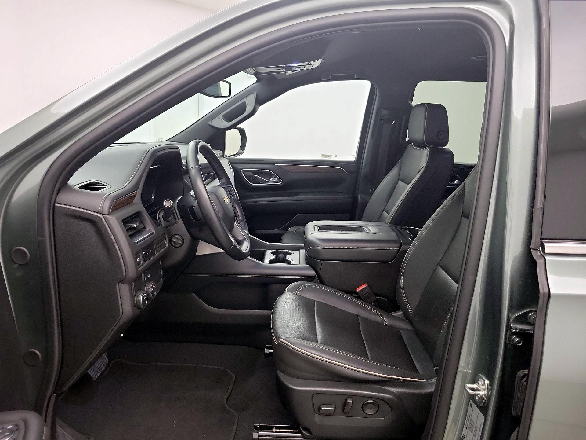 Thumbnail: 2023 Chevrolet Suburban - 11