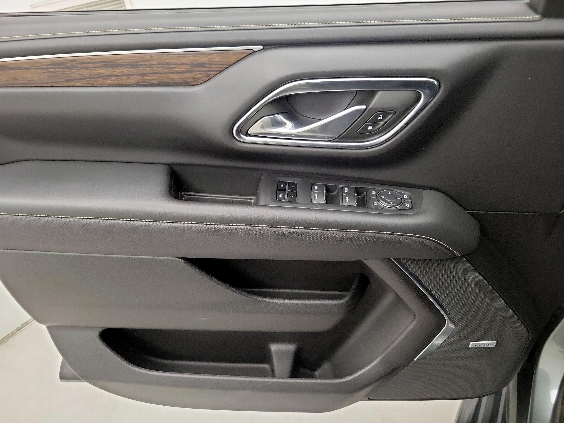 Thumbnail: 2023 Chevrolet Suburban - 12