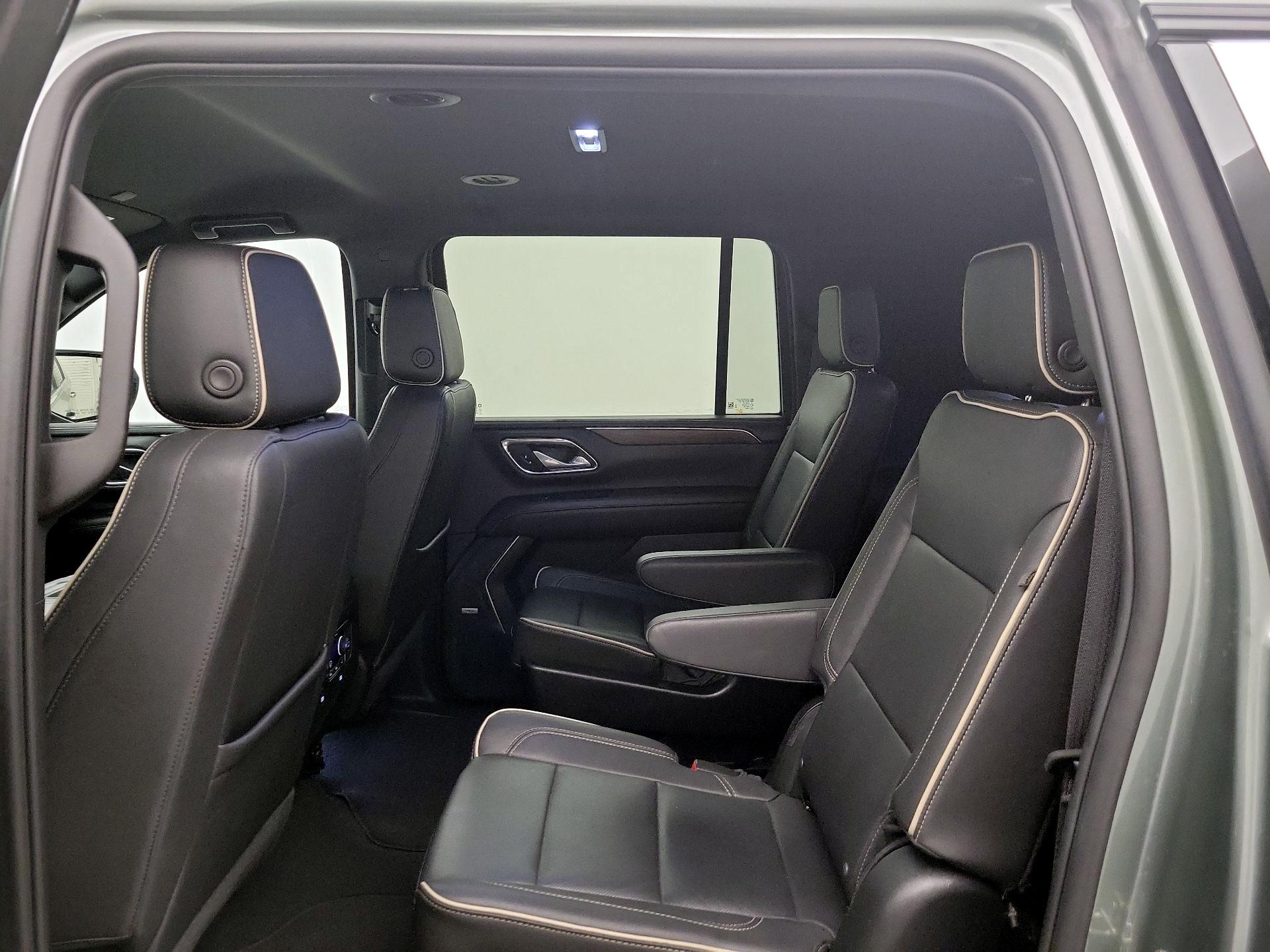 Thumbnail: 2023 Chevrolet Suburban - 19