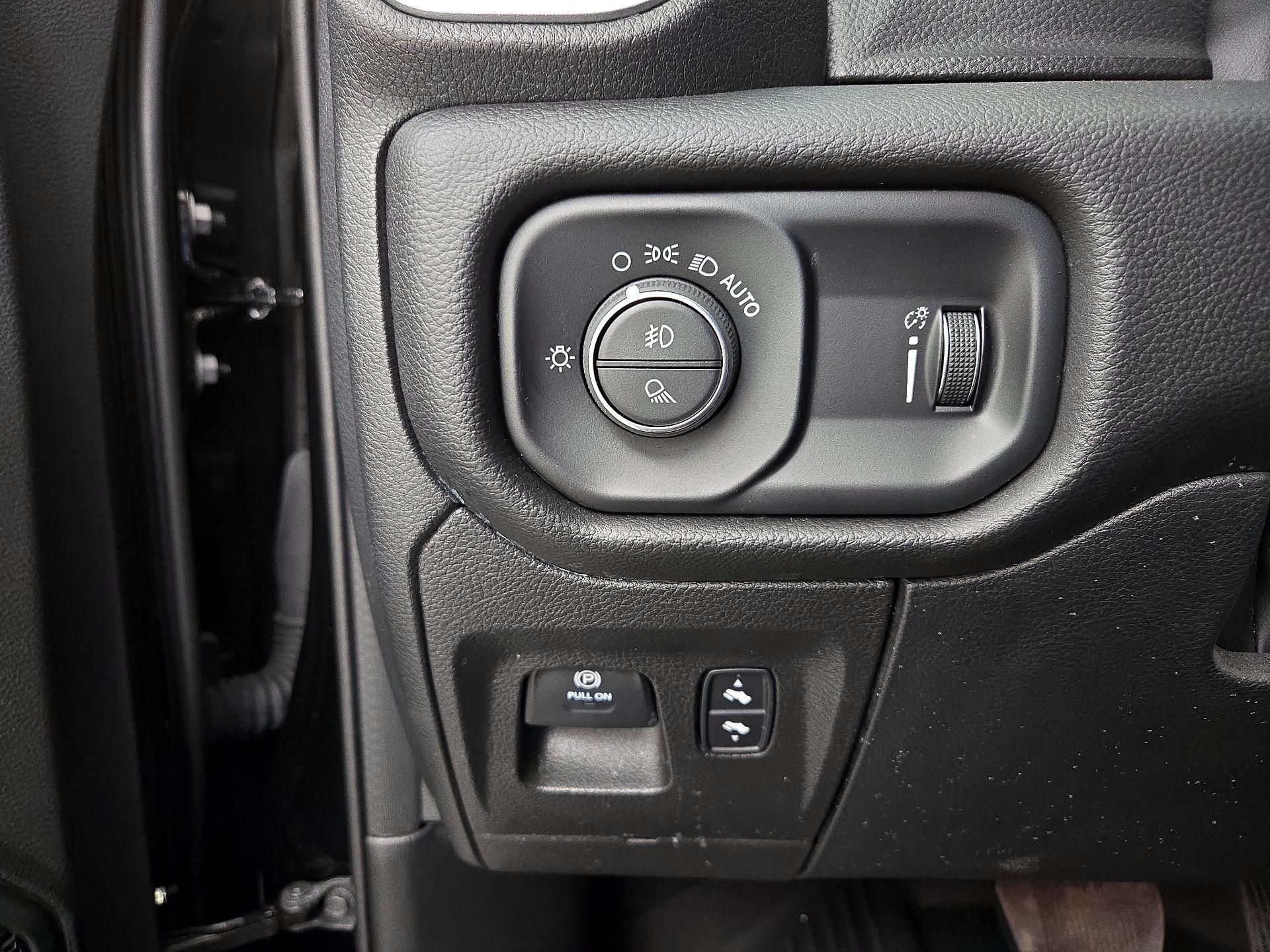 Thumbnail: 2022 RAM 1500 - 13