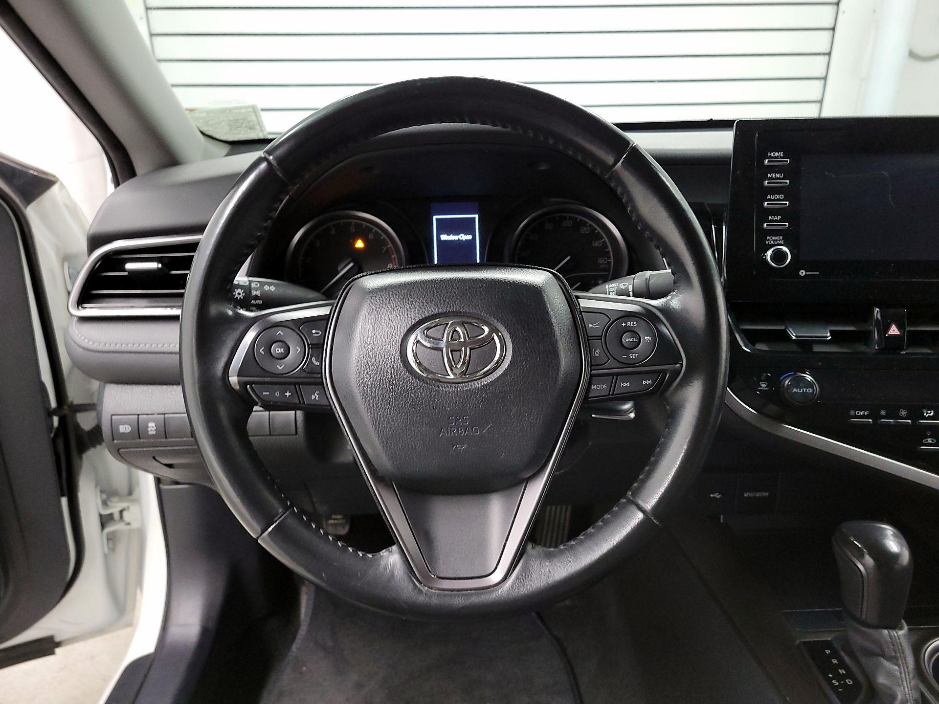 Thumbnail: 2023 Toyota Camry - 10