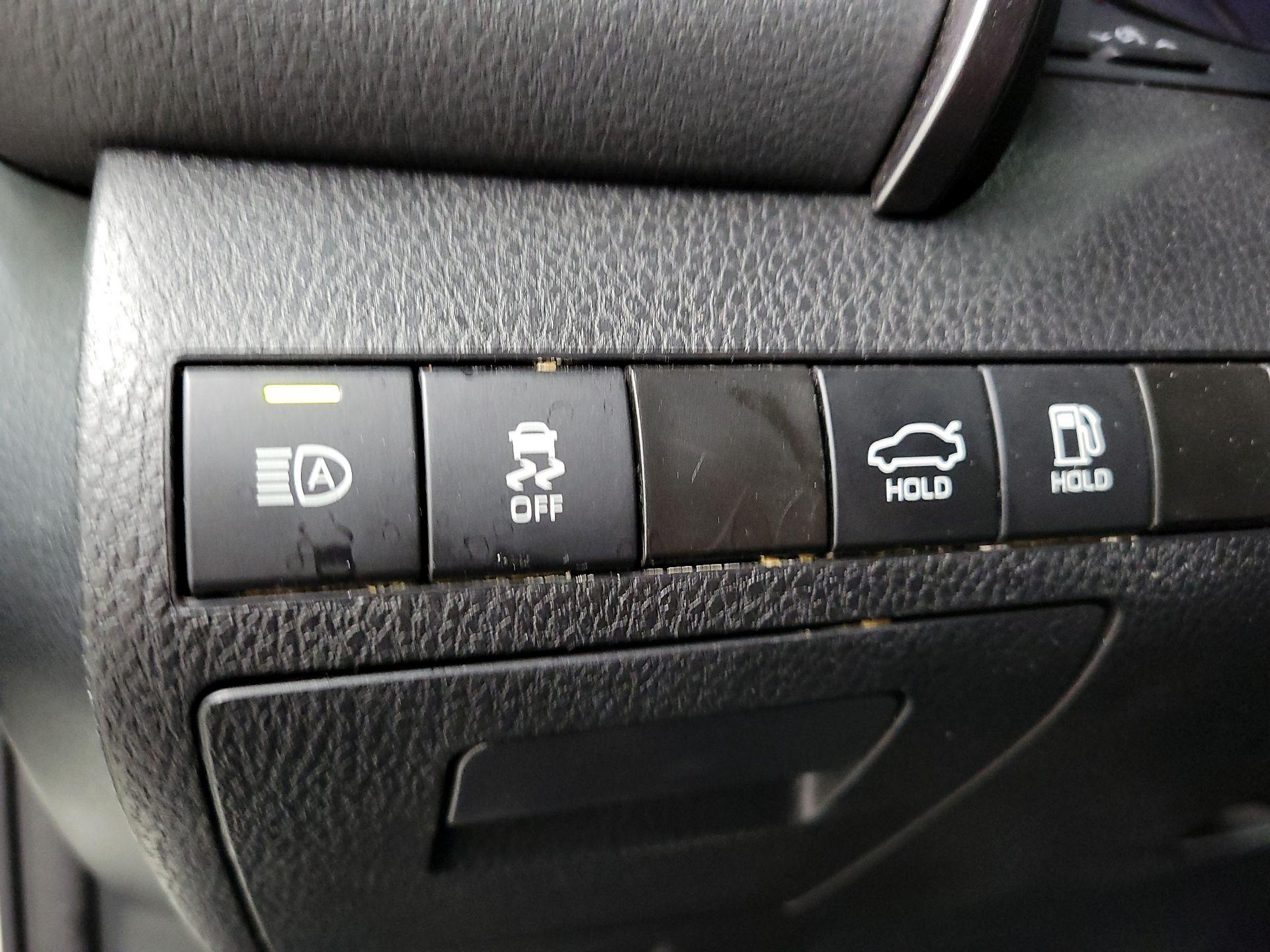 Thumbnail: 2023 Toyota Camry - 13