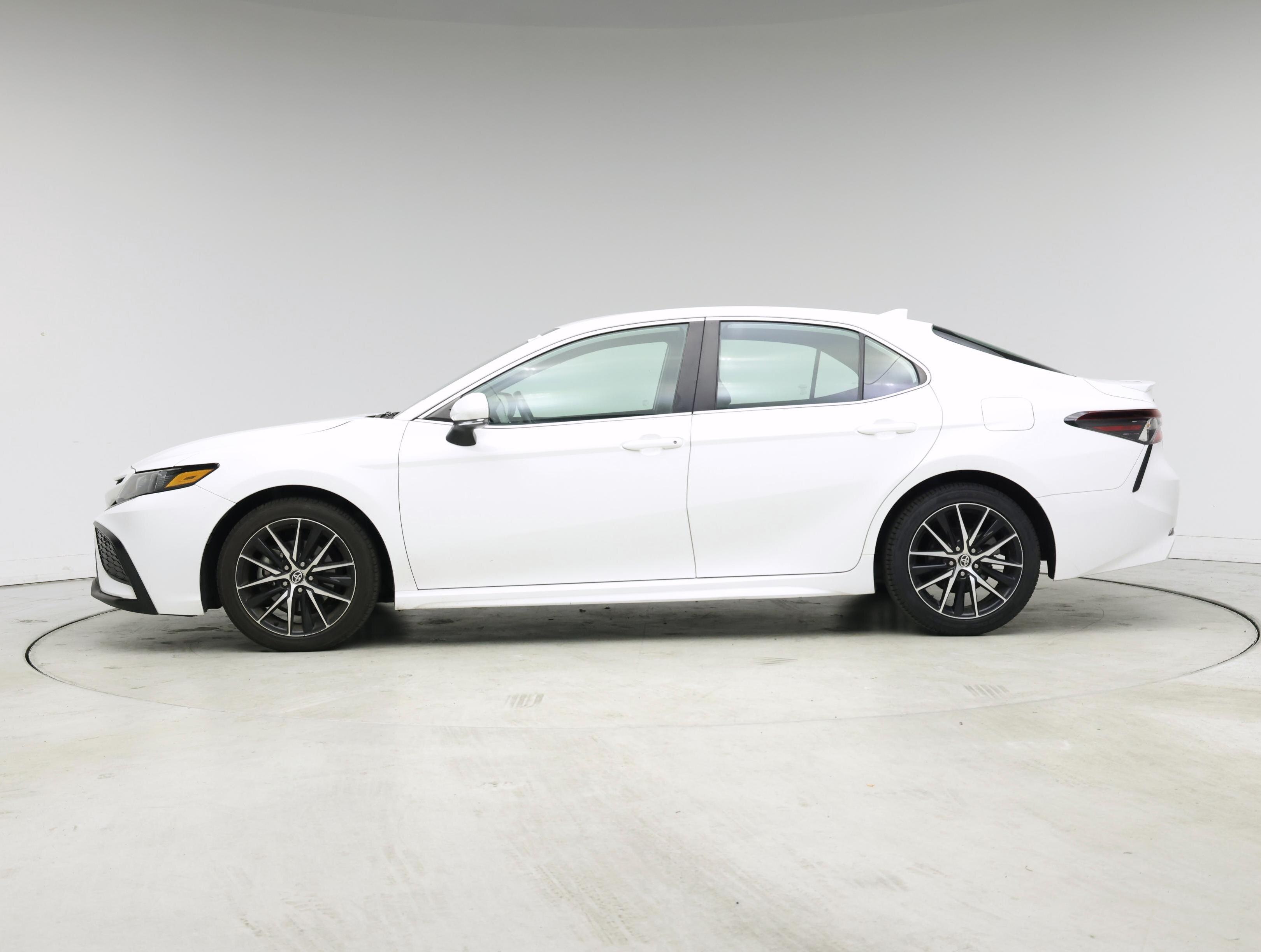 Thumbnail: 2023 Toyota Camry - 3