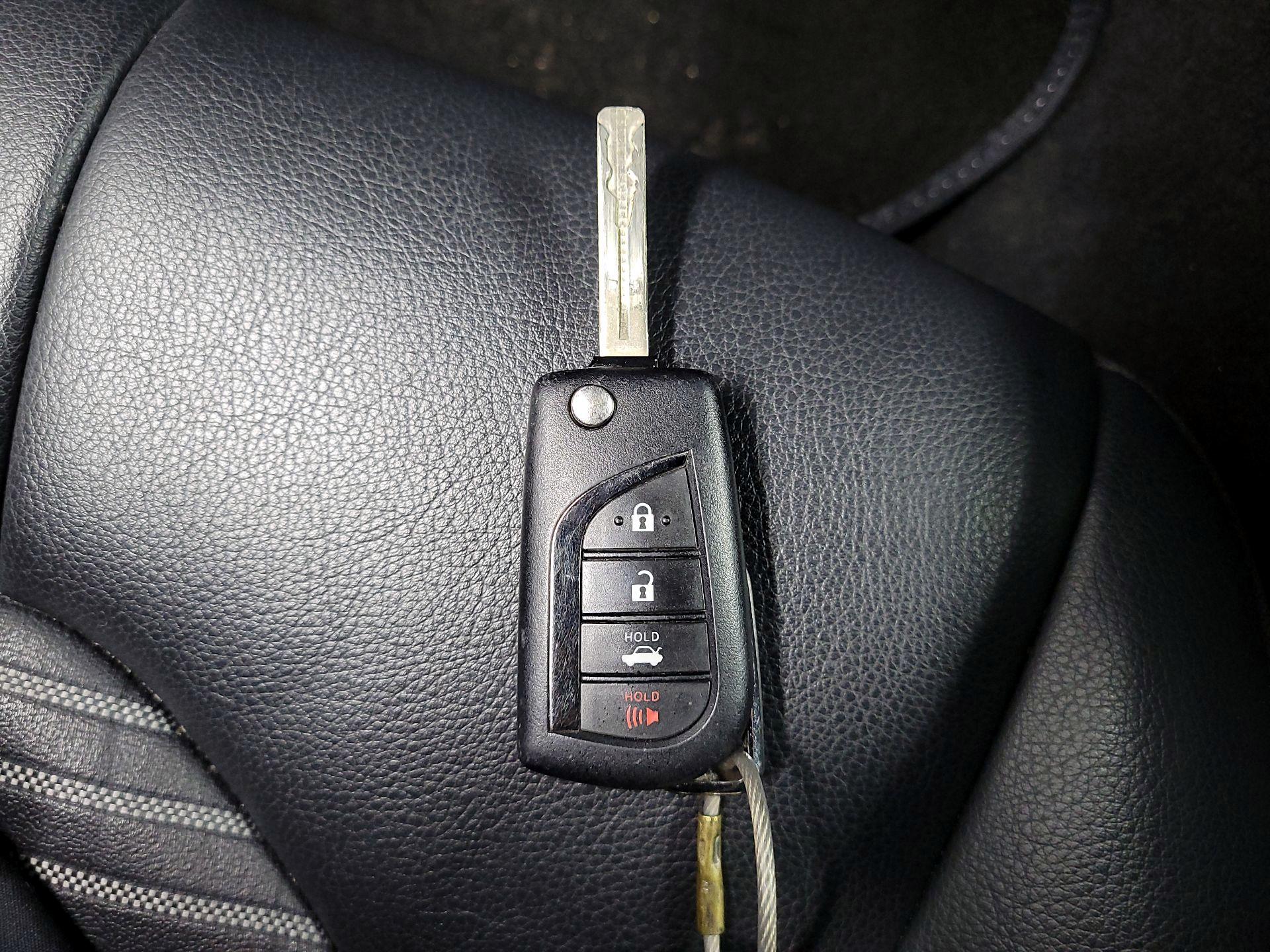 Thumbnail: 2023 Toyota Camry - 19