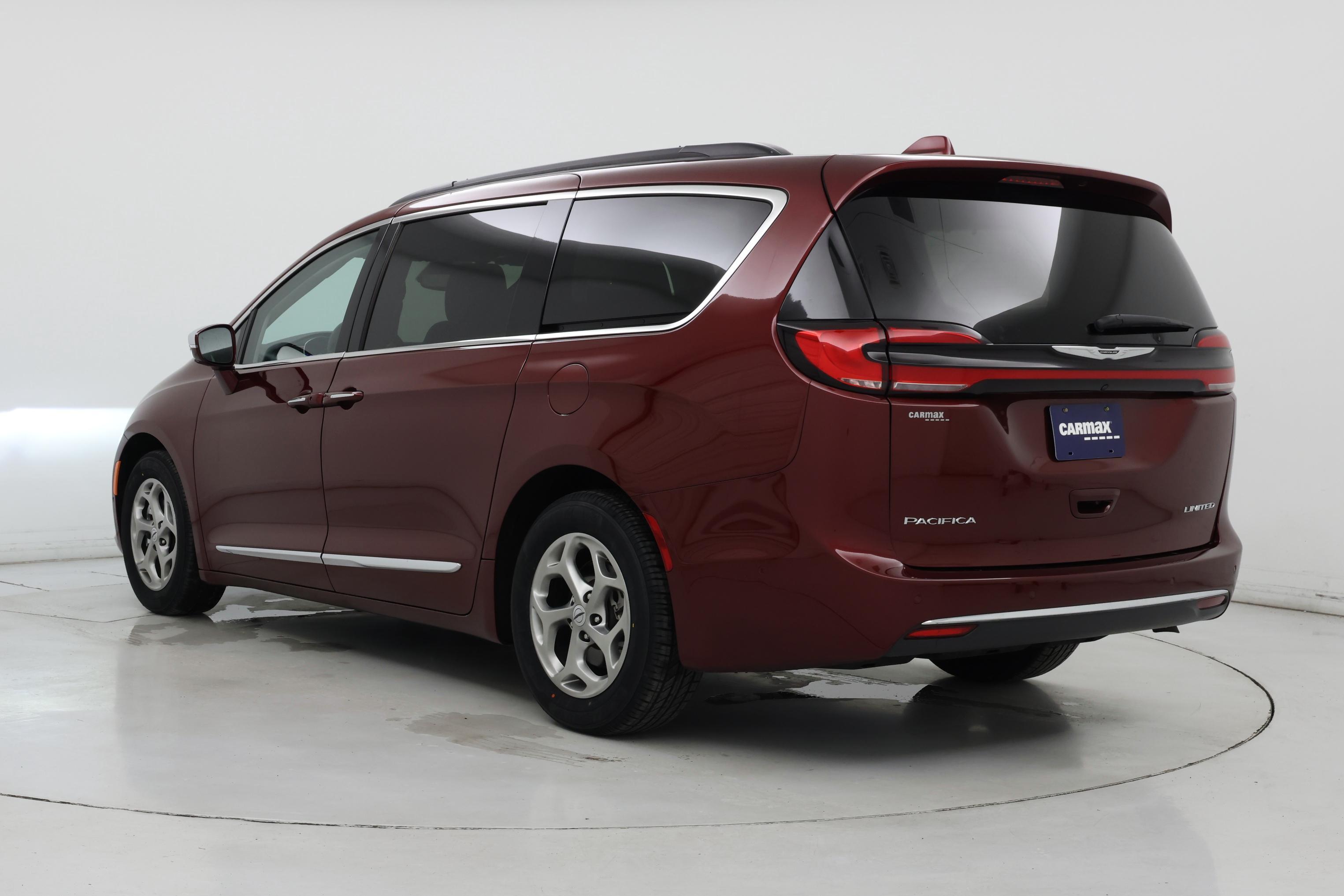 Thumbnail: 2022 Chrysler Pacifica - 2