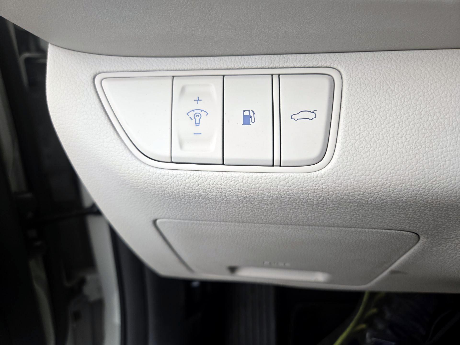 Thumbnail: 2024 Genesis G70 - 13