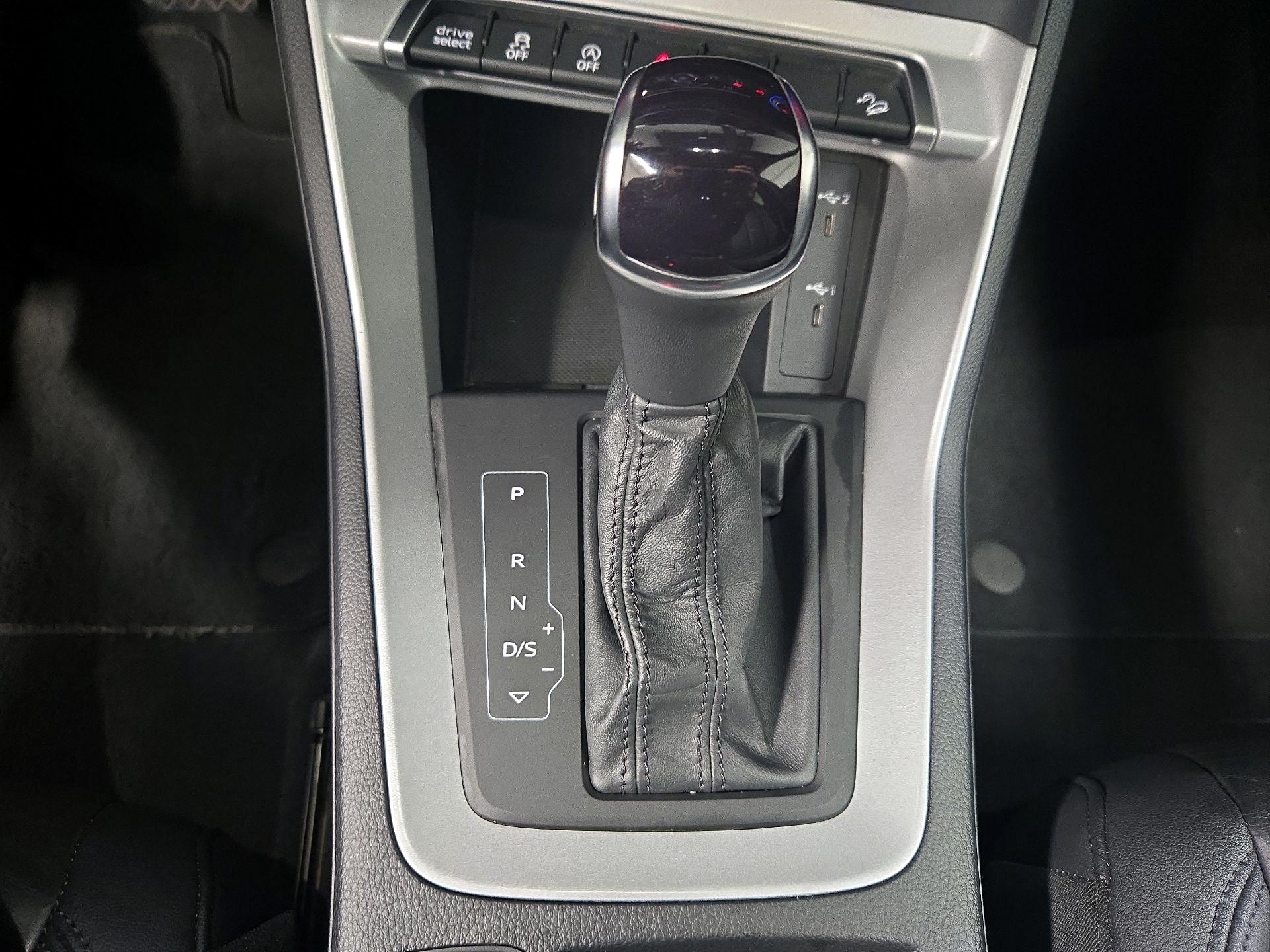 Thumbnail: 2023 Audi Q3 - 17