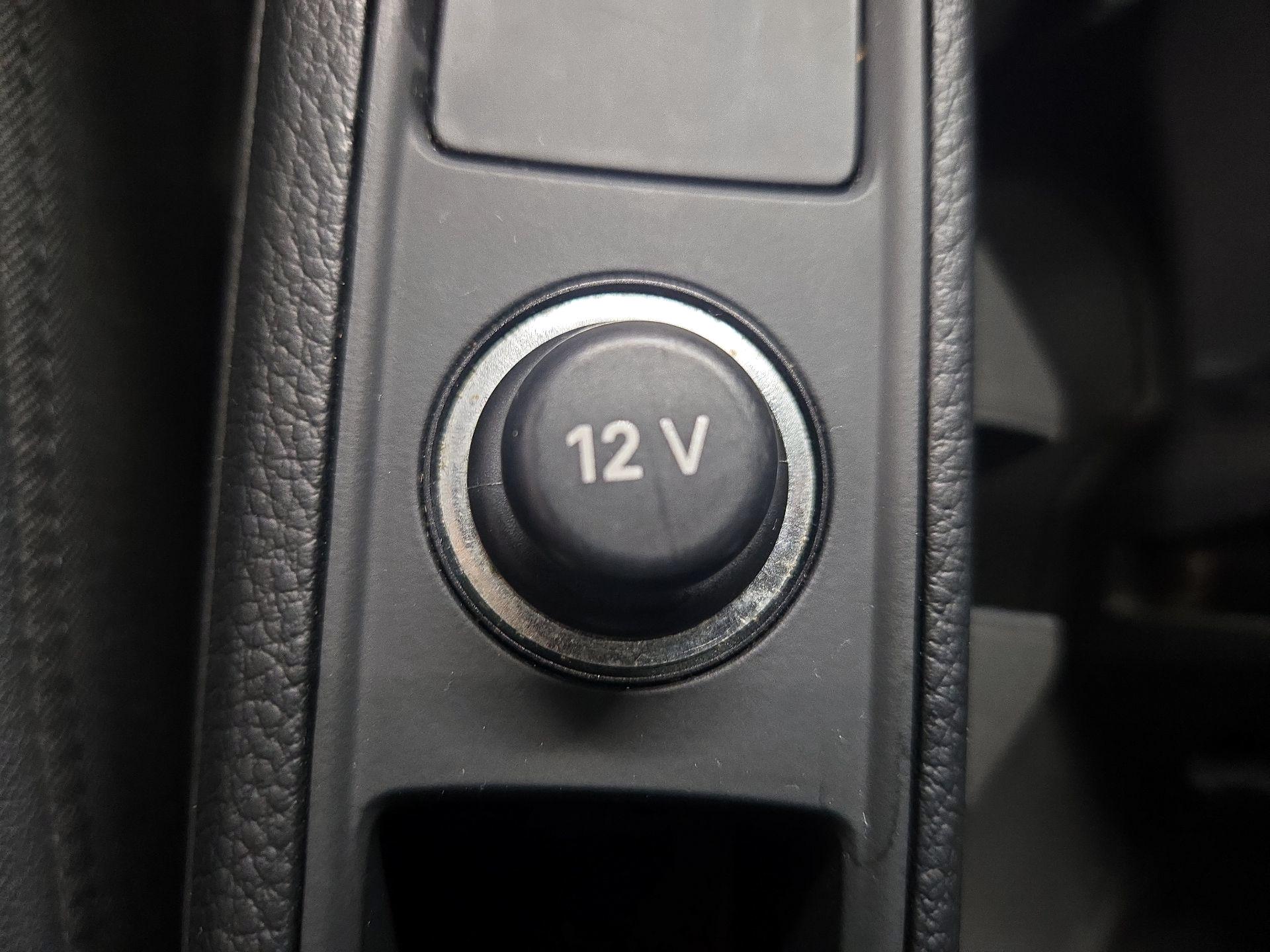 Thumbnail: 2023 Audi Q3 - 18