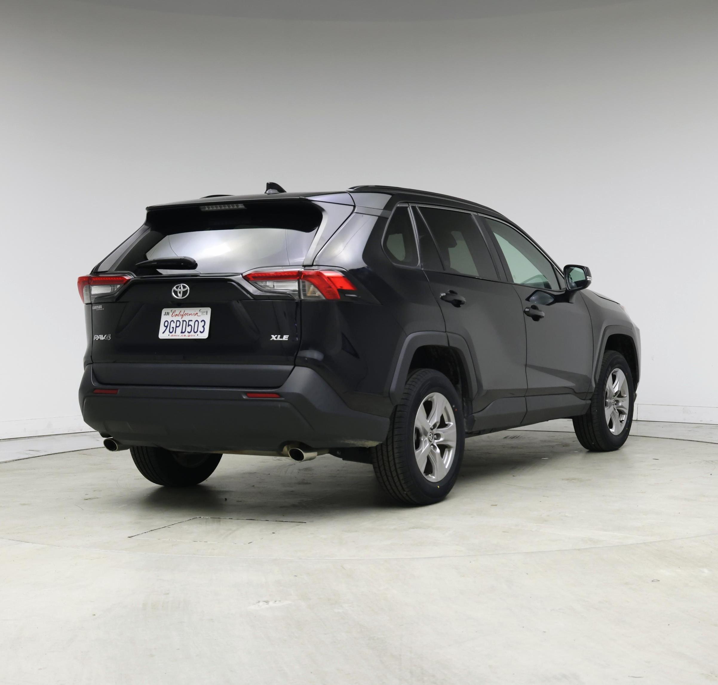 Thumbnail: 2023 Toyota RAV4 - 8