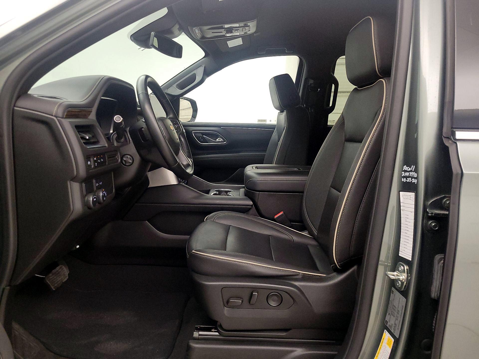 Thumbnail: 2023 Chevrolet Suburban - 11