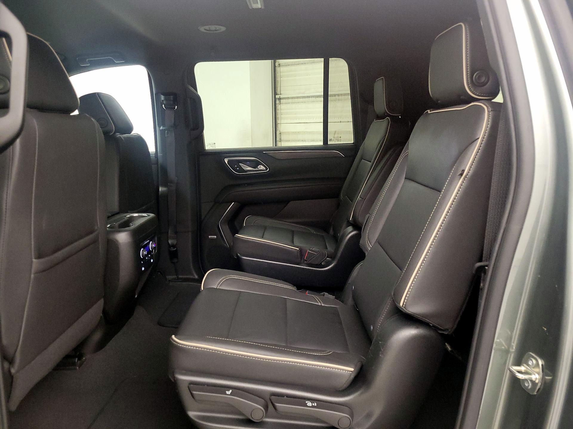 Thumbnail: 2023 Chevrolet Suburban - 19