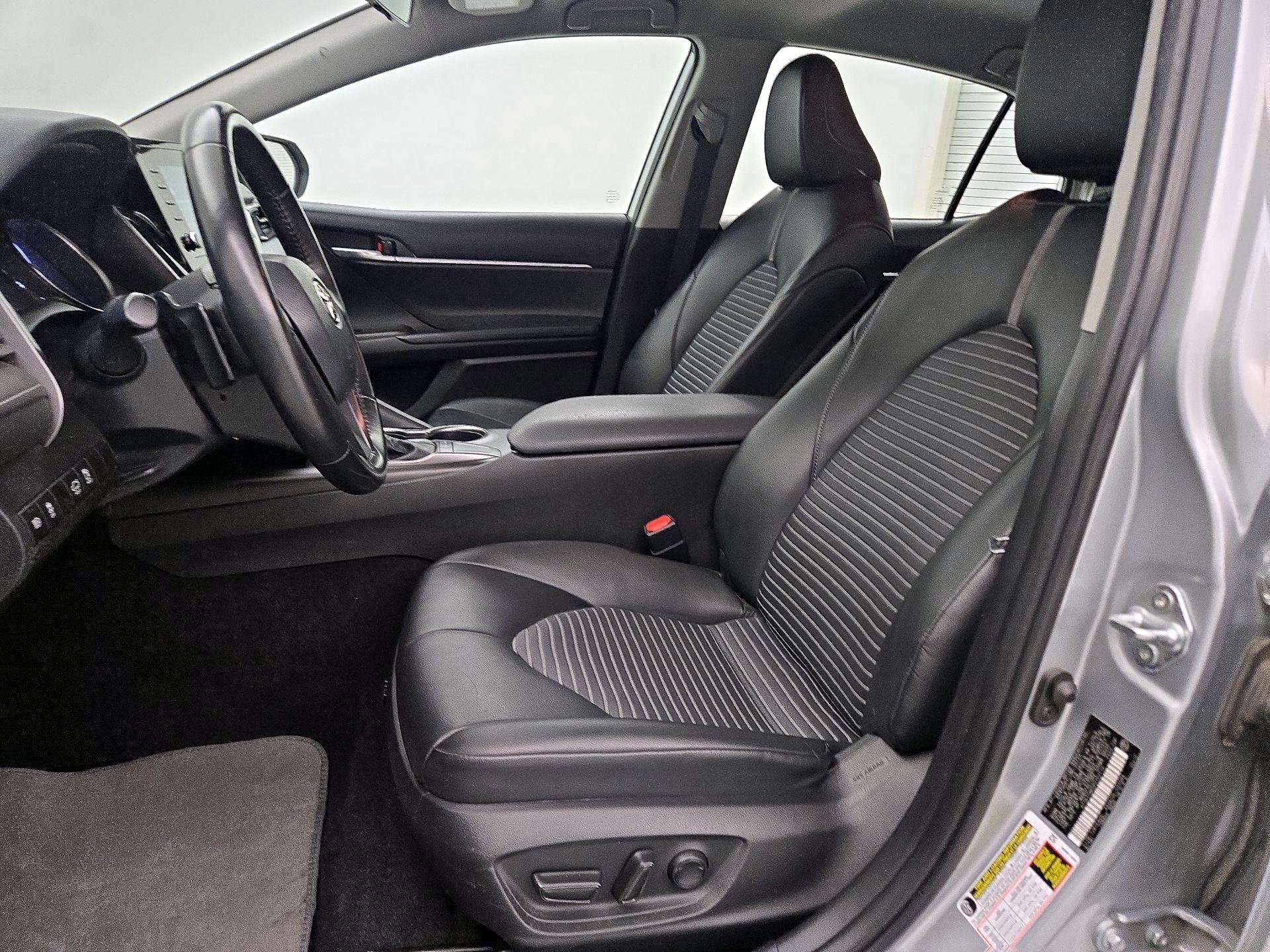 Thumbnail: 2023 Toyota Camry - 11