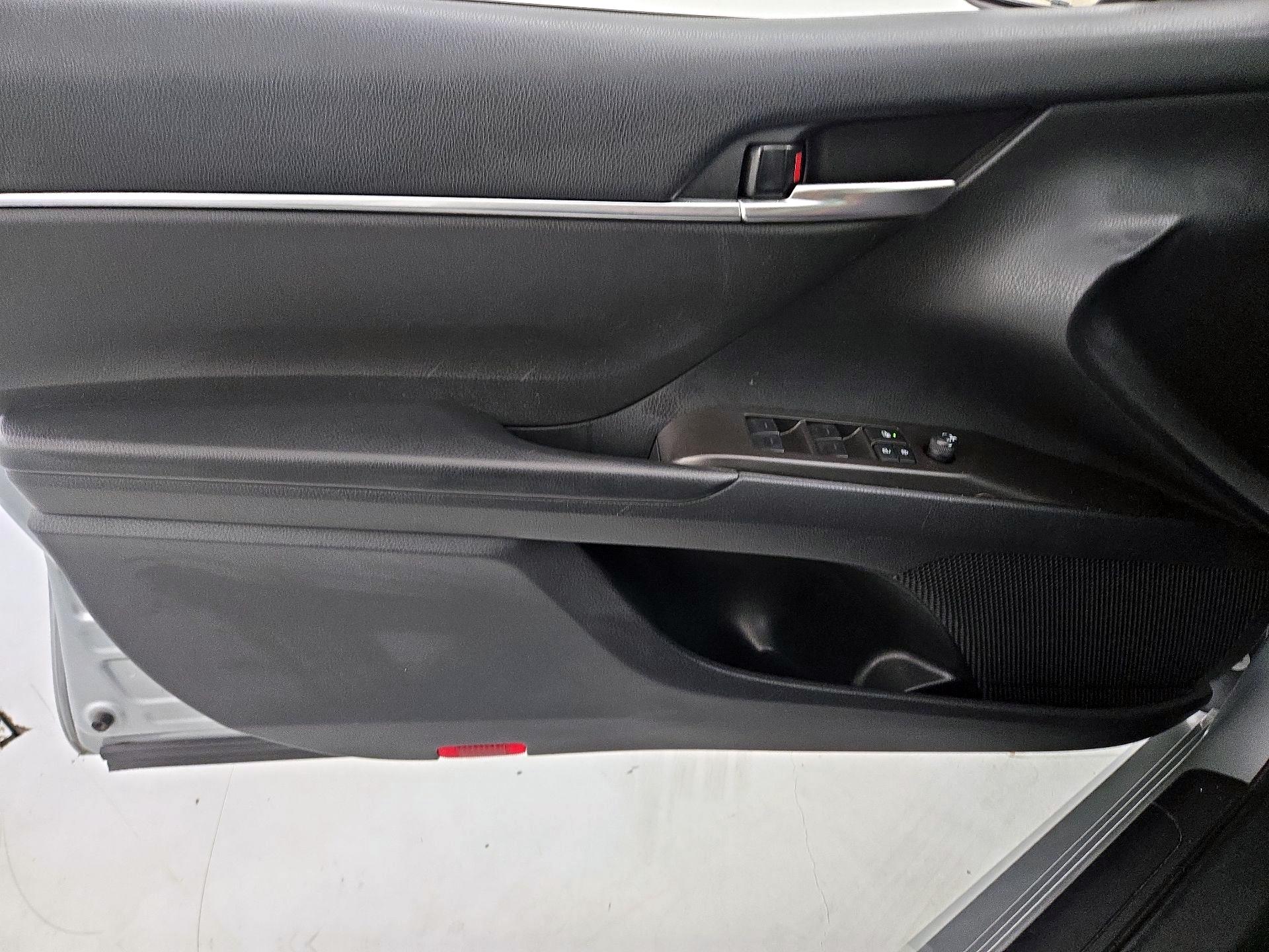 Thumbnail: 2023 Toyota Camry - 12