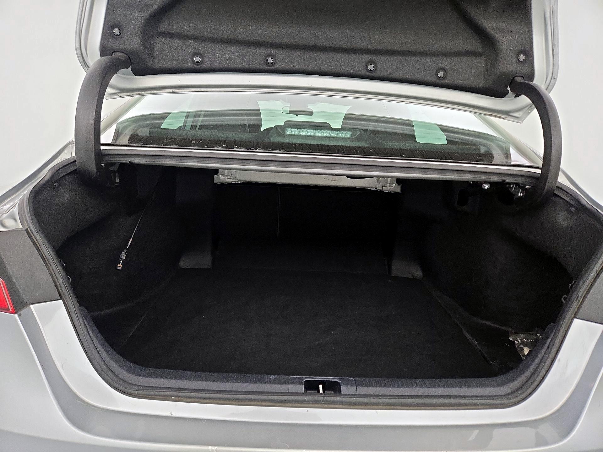 Thumbnail: 2023 Toyota Camry - 20