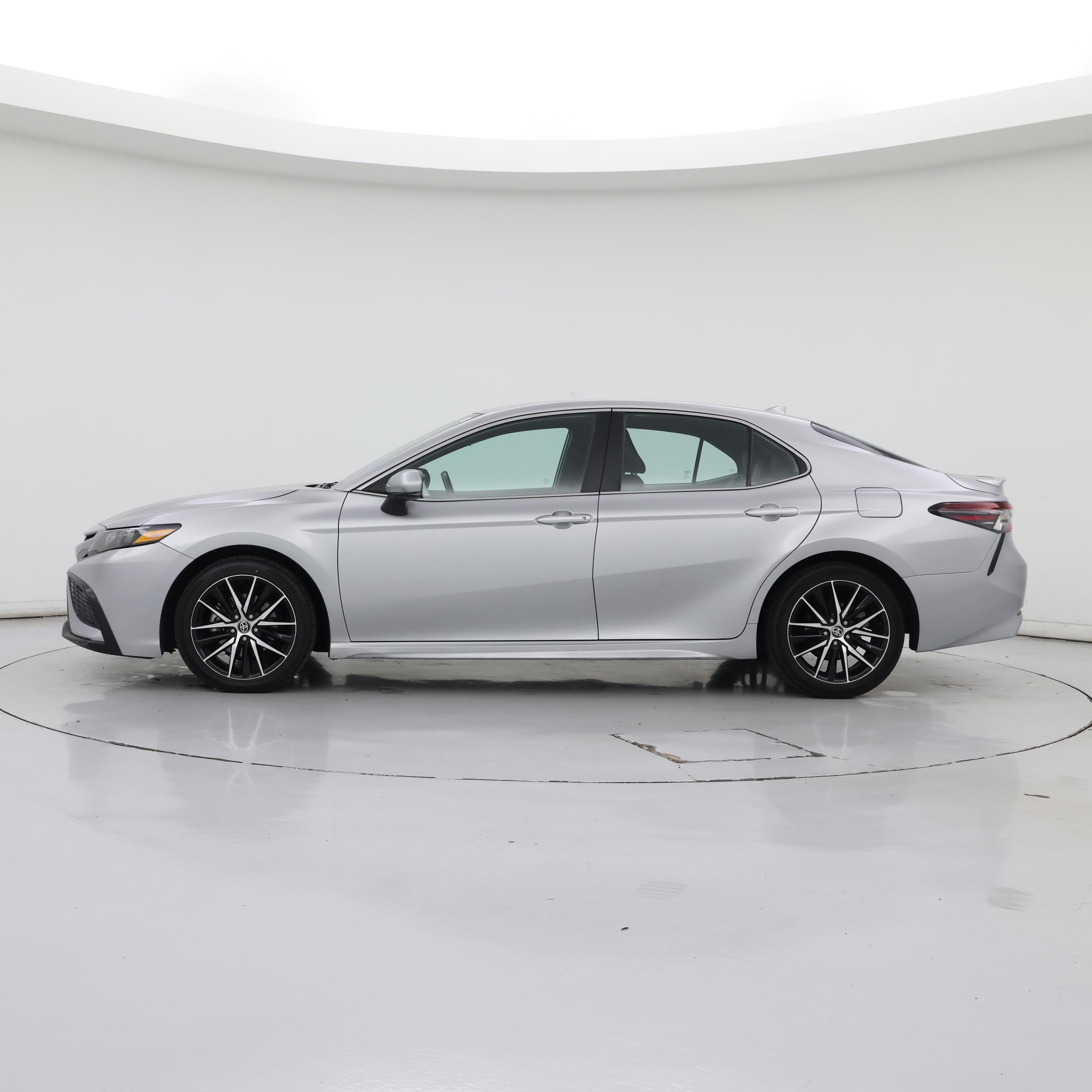 Thumbnail: 2023 Toyota Camry - 3