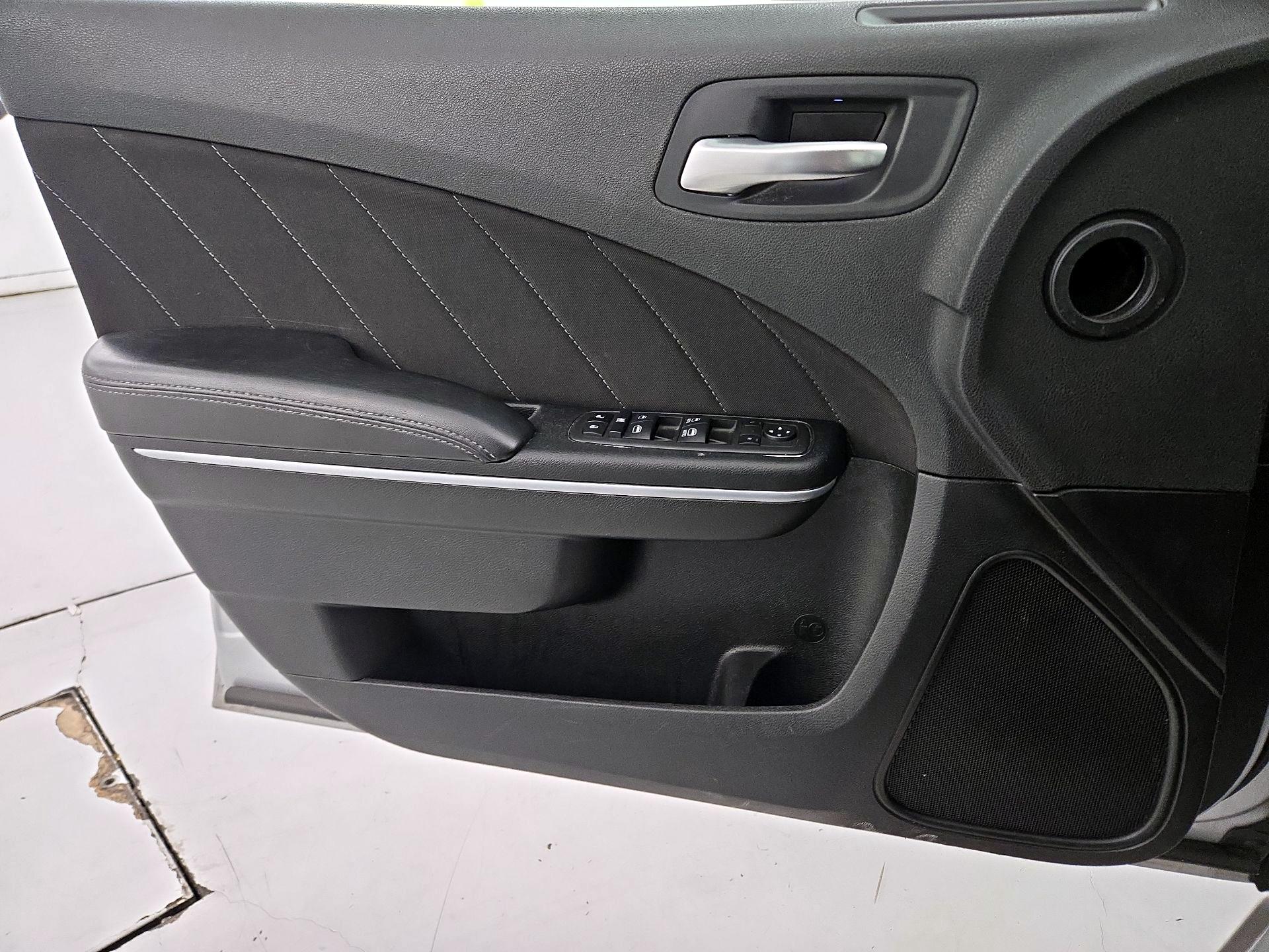 Thumbnail: 2022 Dodge Charger - 12