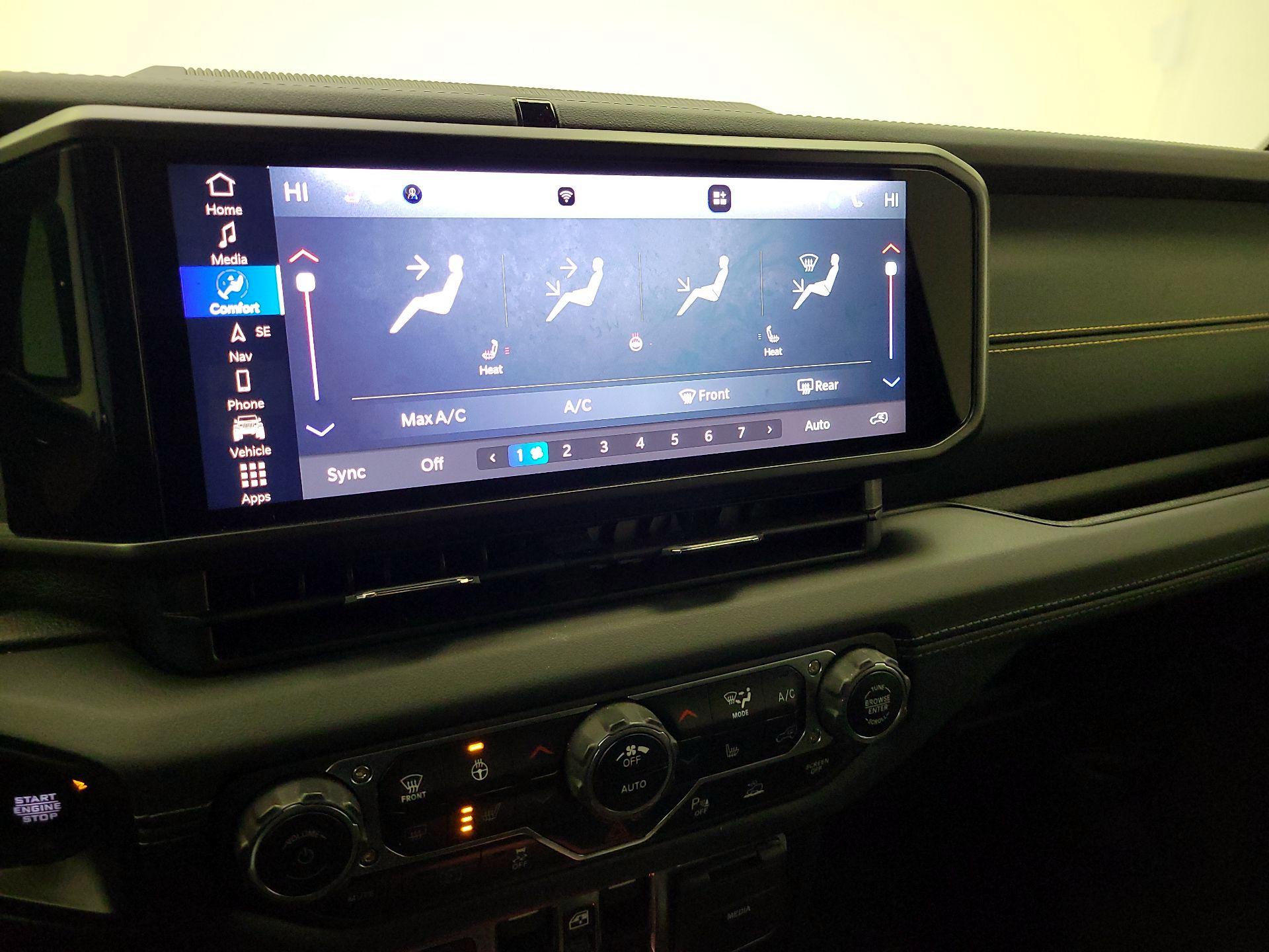 Thumbnail: 2024 Jeep Wrangler - 17