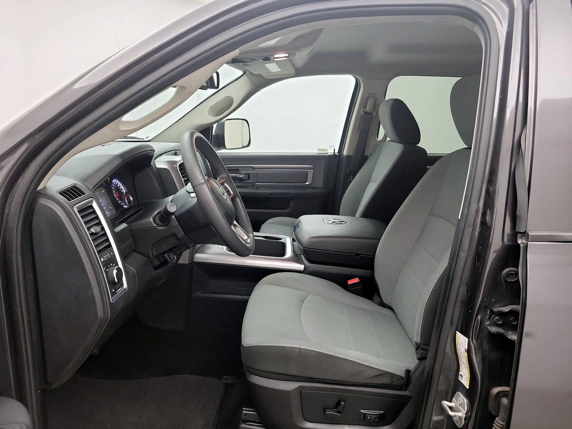 Thumbnail: 2023 RAM 1500 Classic - 11