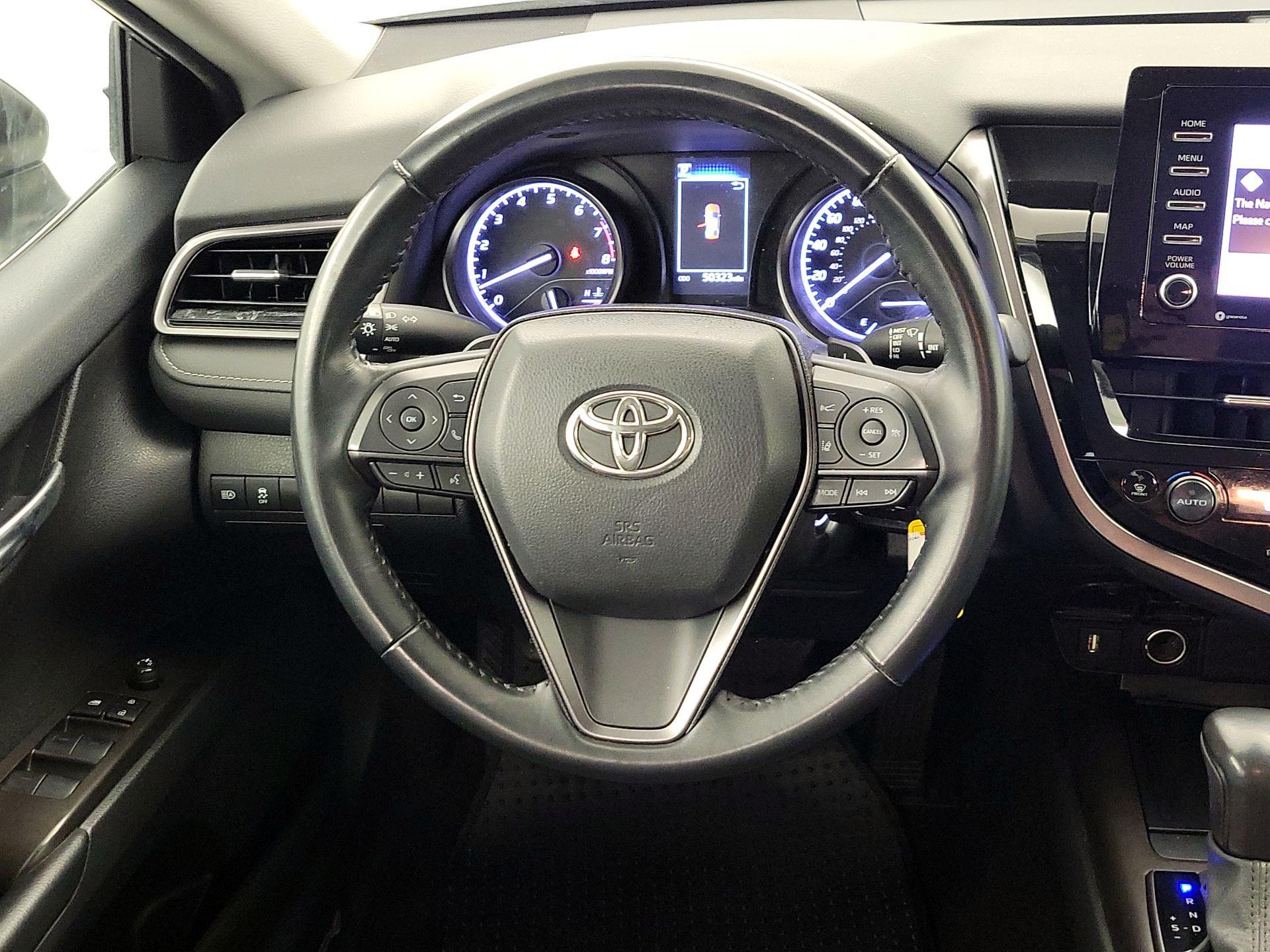 Thumbnail: 2023 Toyota Camry - 10