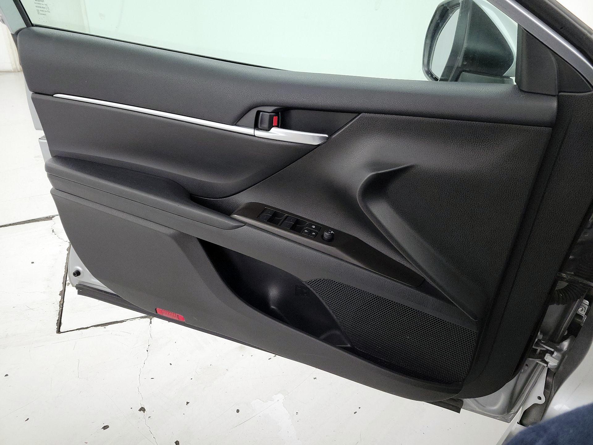 Thumbnail: 2023 Toyota Camry - 12