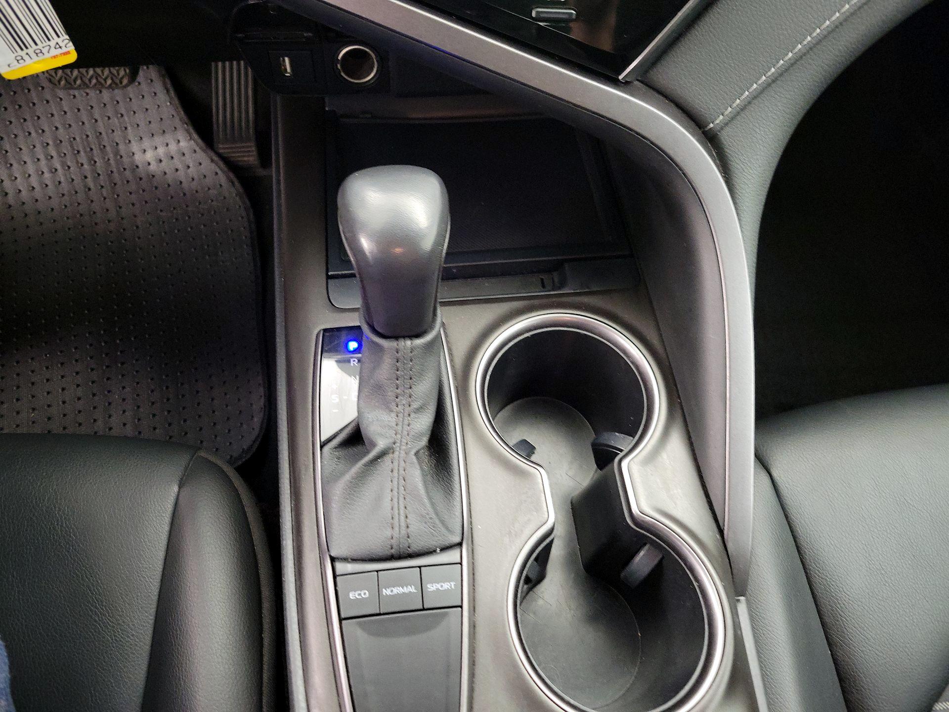 Thumbnail: 2023 Toyota Camry - 17