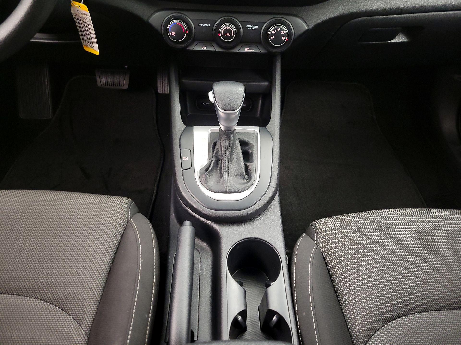 Thumbnail: 2023 Kia Forte - 17