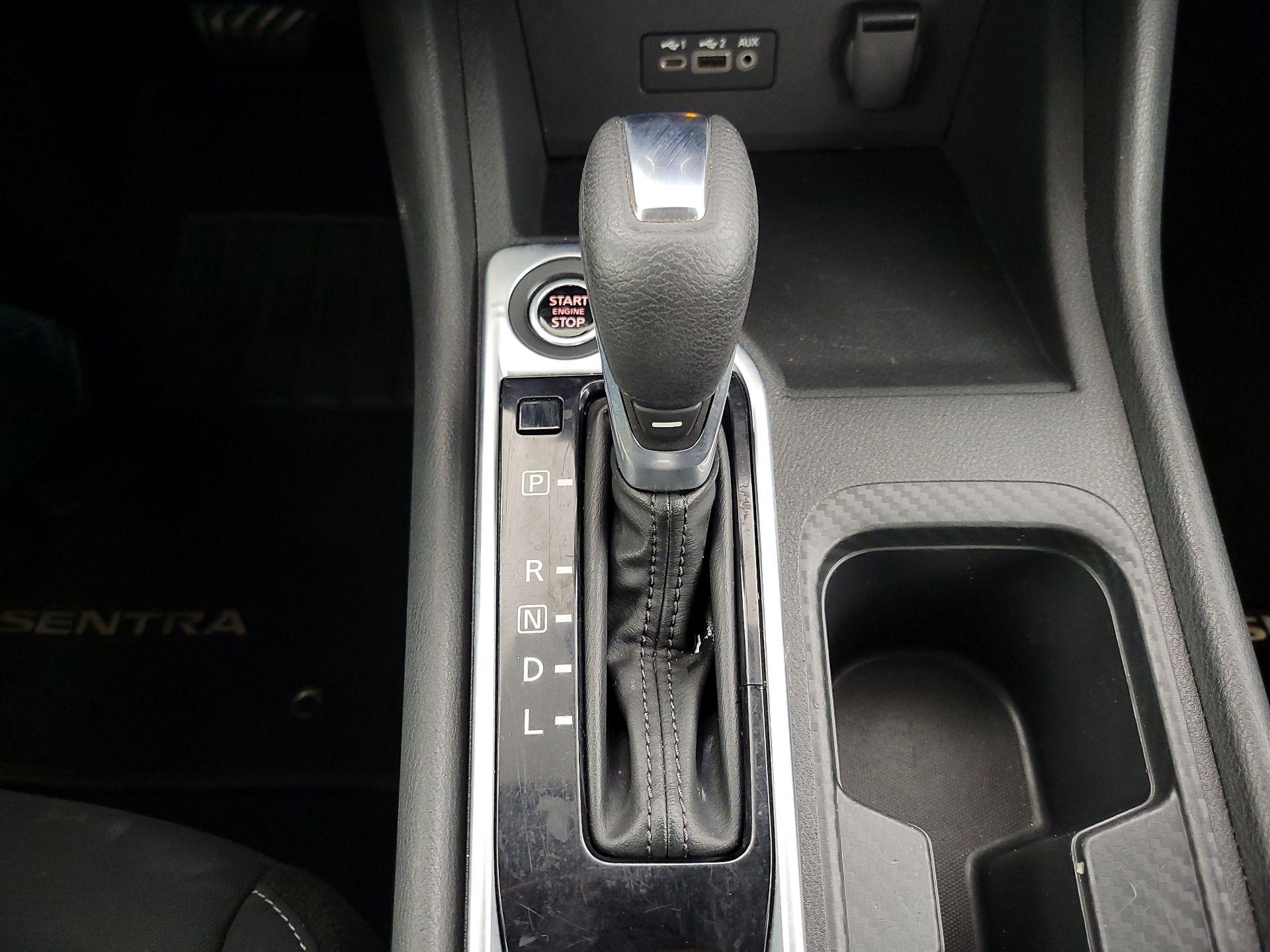 Thumbnail: 2022 Nissan Sentra - 17