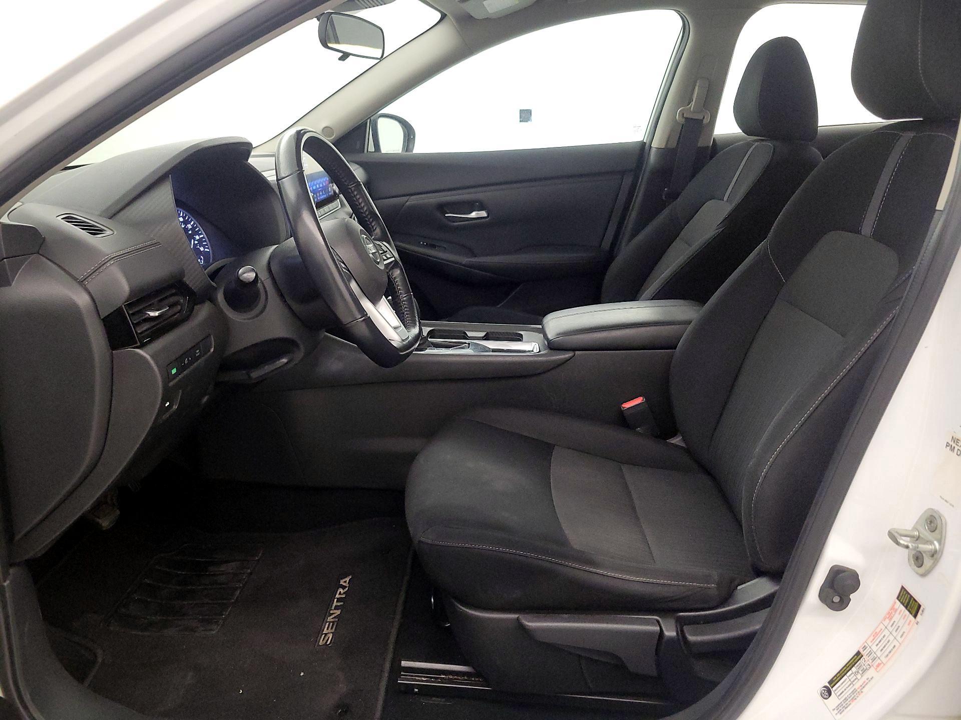 Thumbnail: 2022 Nissan Sentra - 11