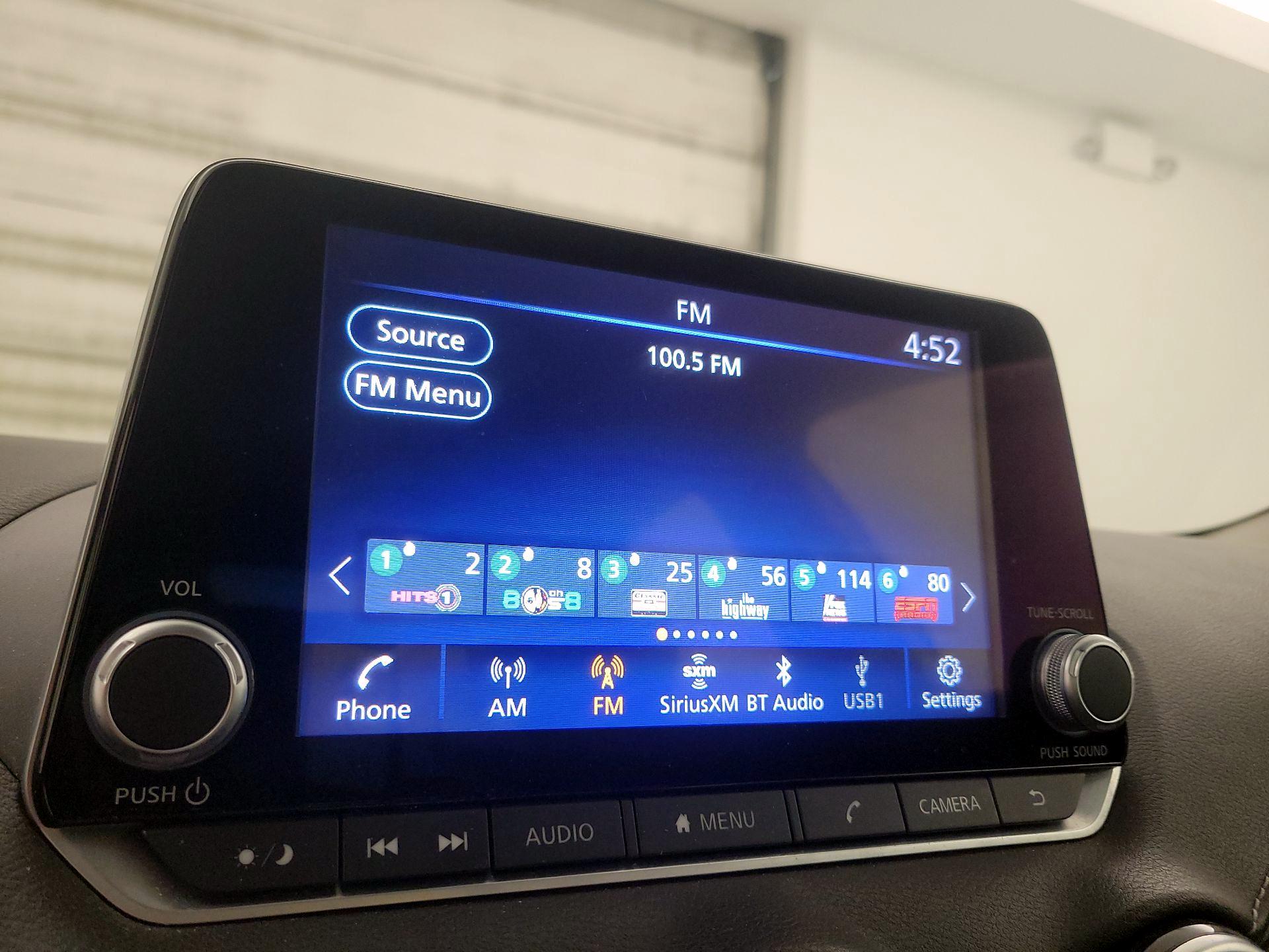 Thumbnail: 2022 Nissan Sentra - 15