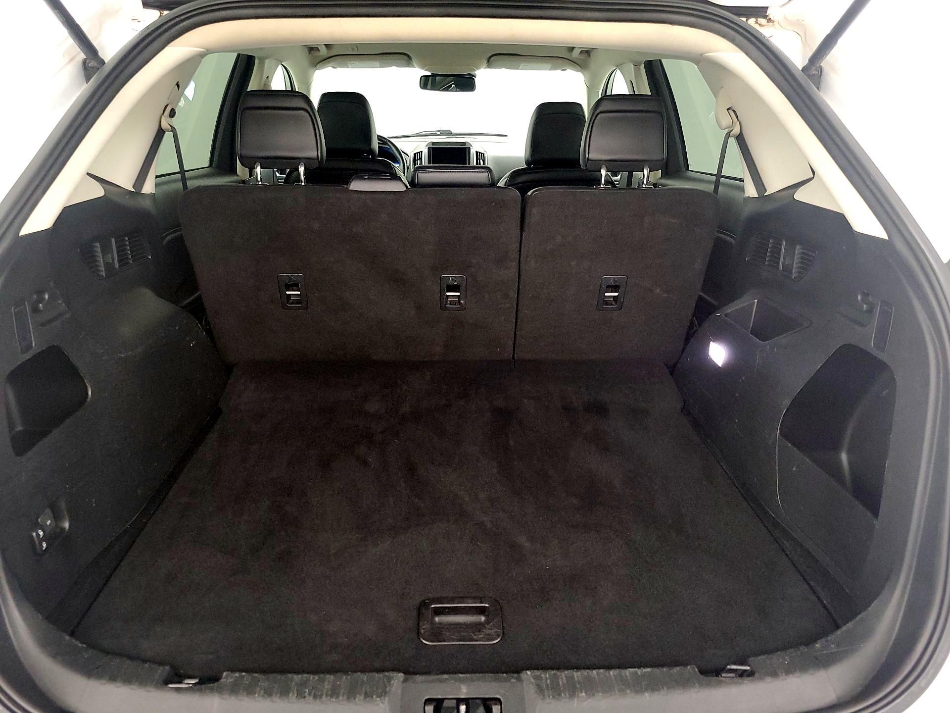 Thumbnail: 2022 Ford Edge - 20