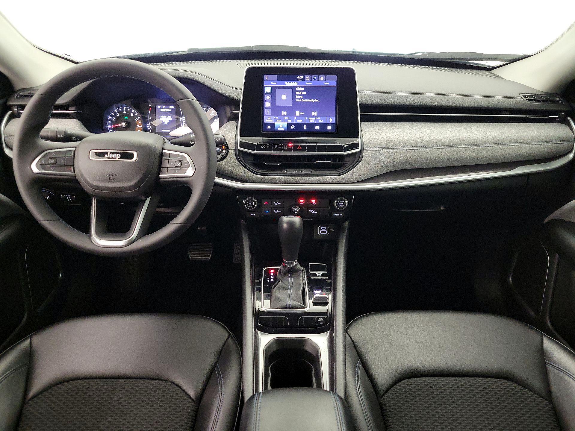 Thumbnail: 2022 Jeep Compass - 9