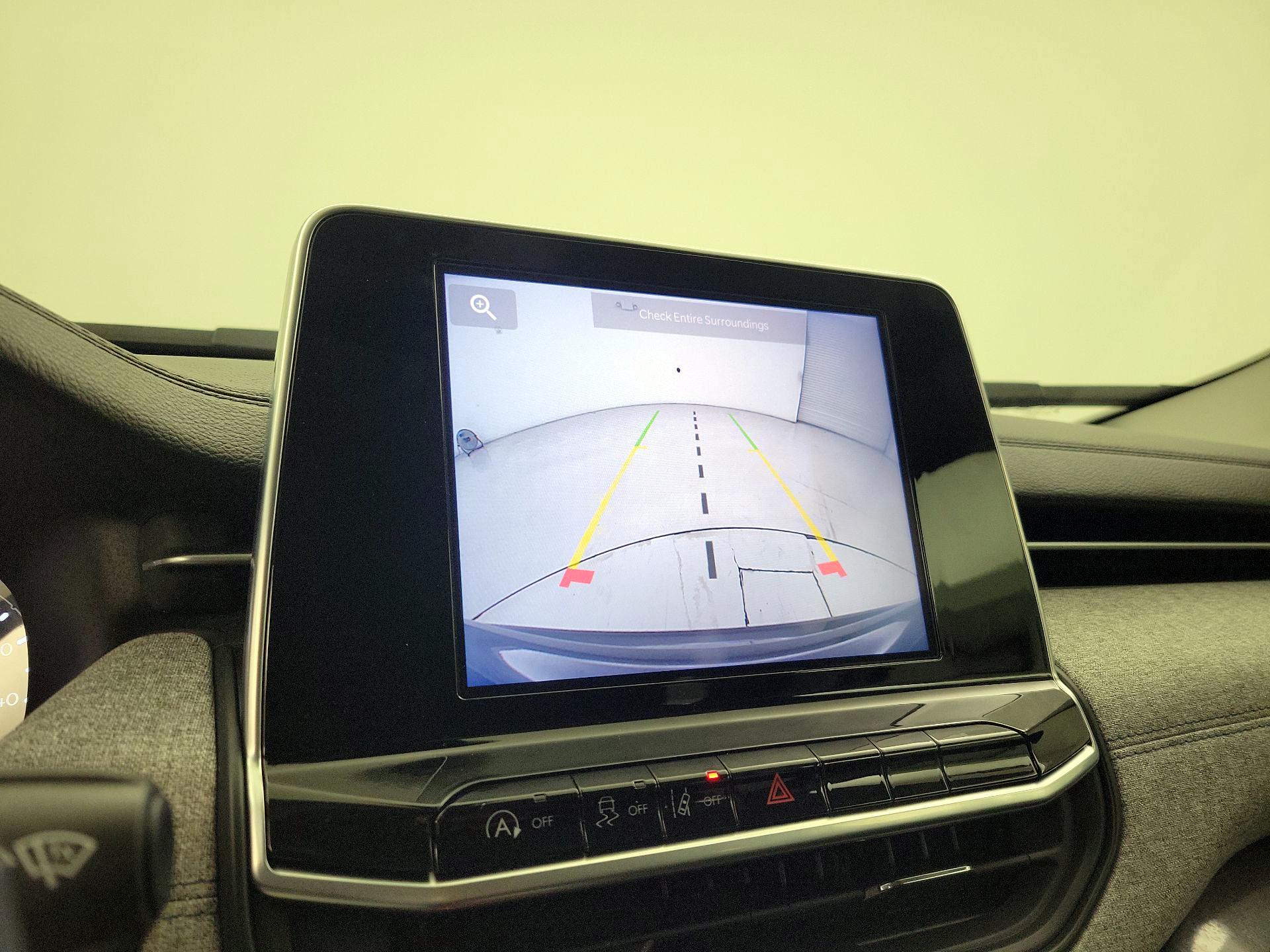 Thumbnail: 2022 Jeep Compass - 14