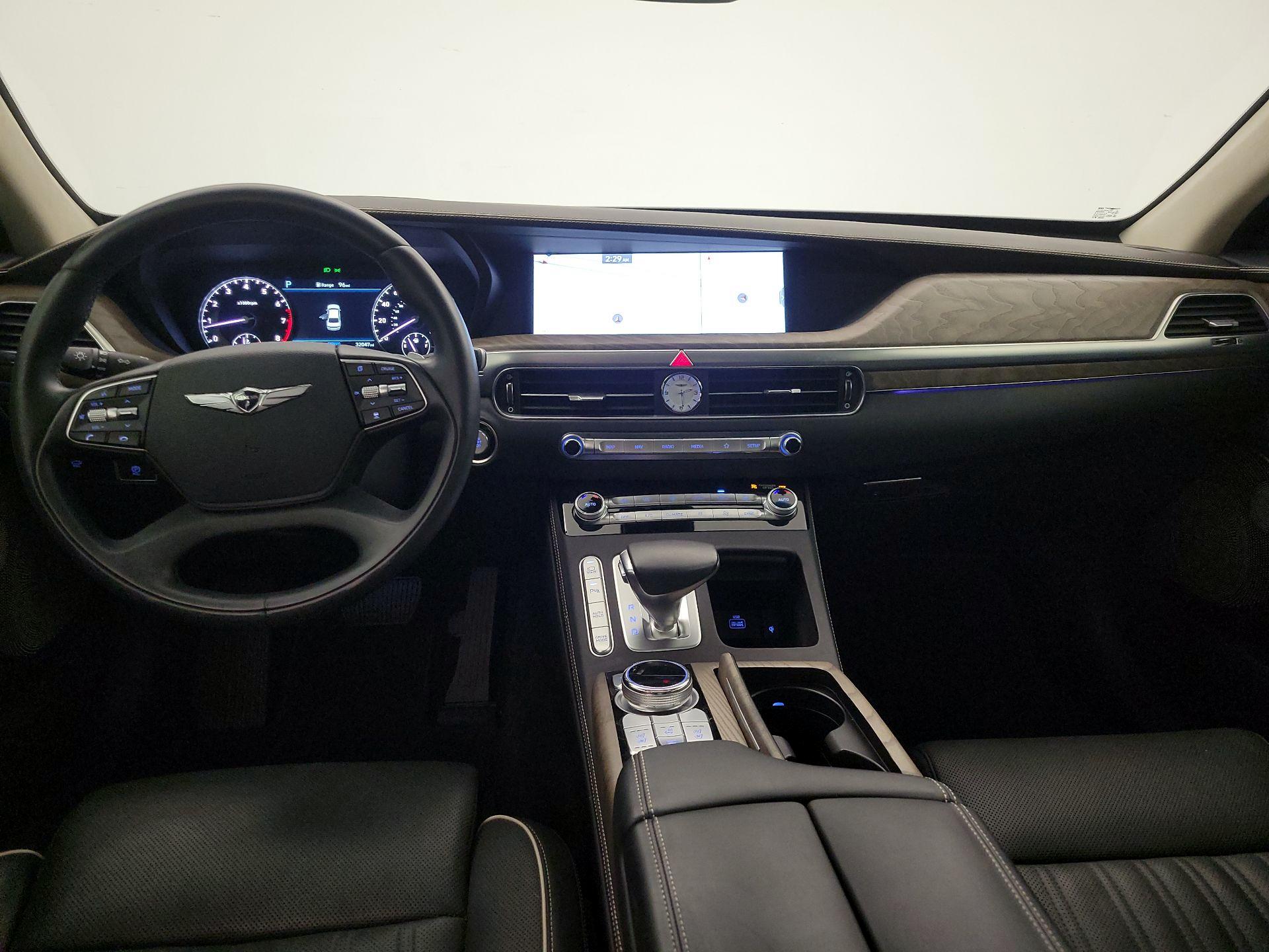 Thumbnail: 2022 Genesis G90 - 9