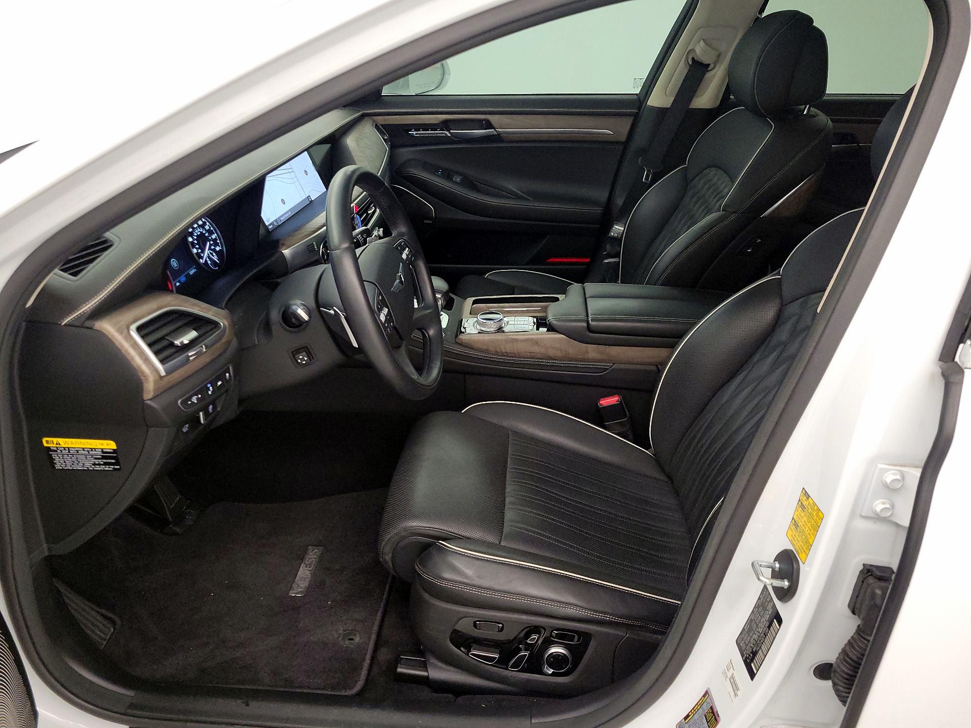 Thumbnail: 2022 Genesis G90 - 11