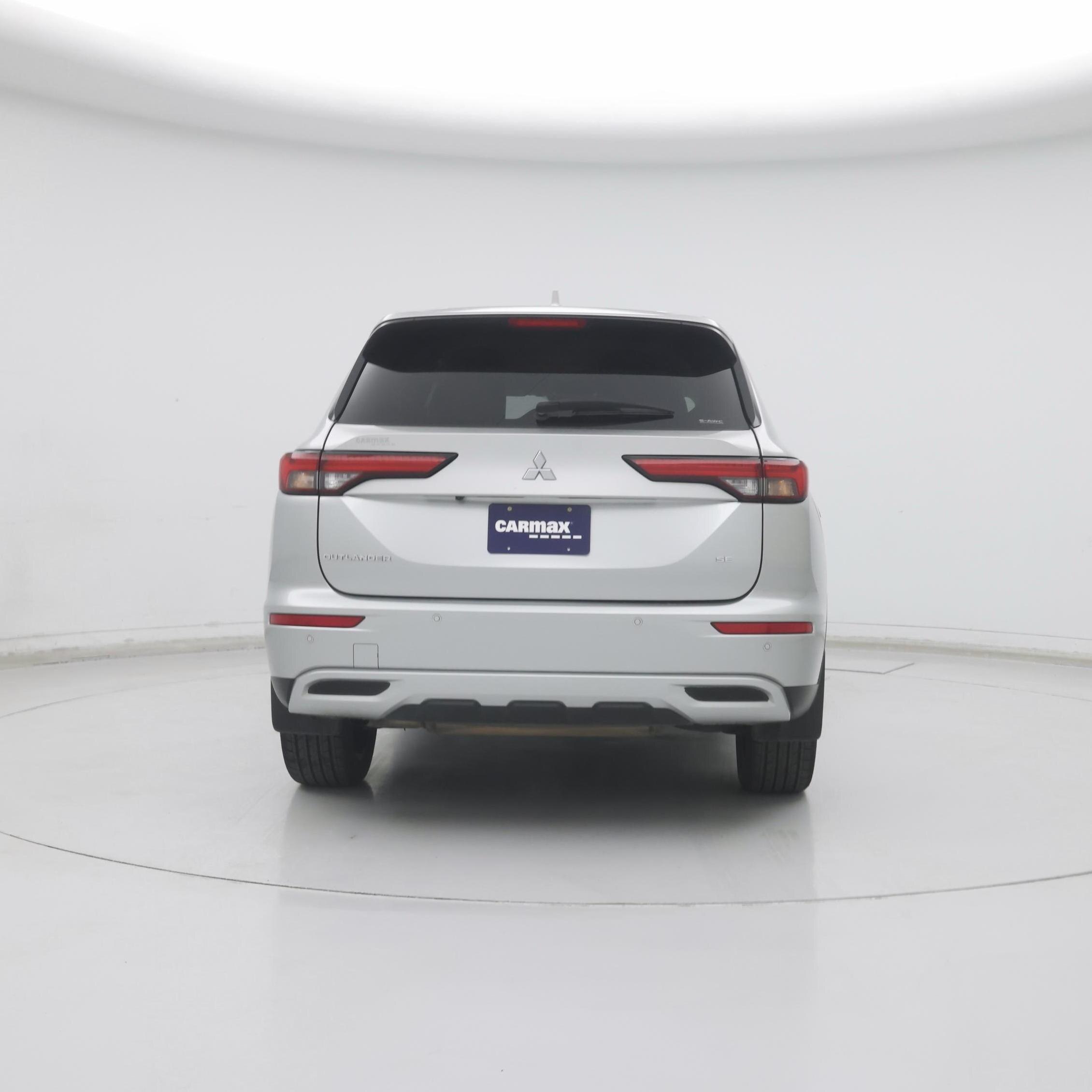 Thumbnail: 2023 Mitsubishi Outlander - 6