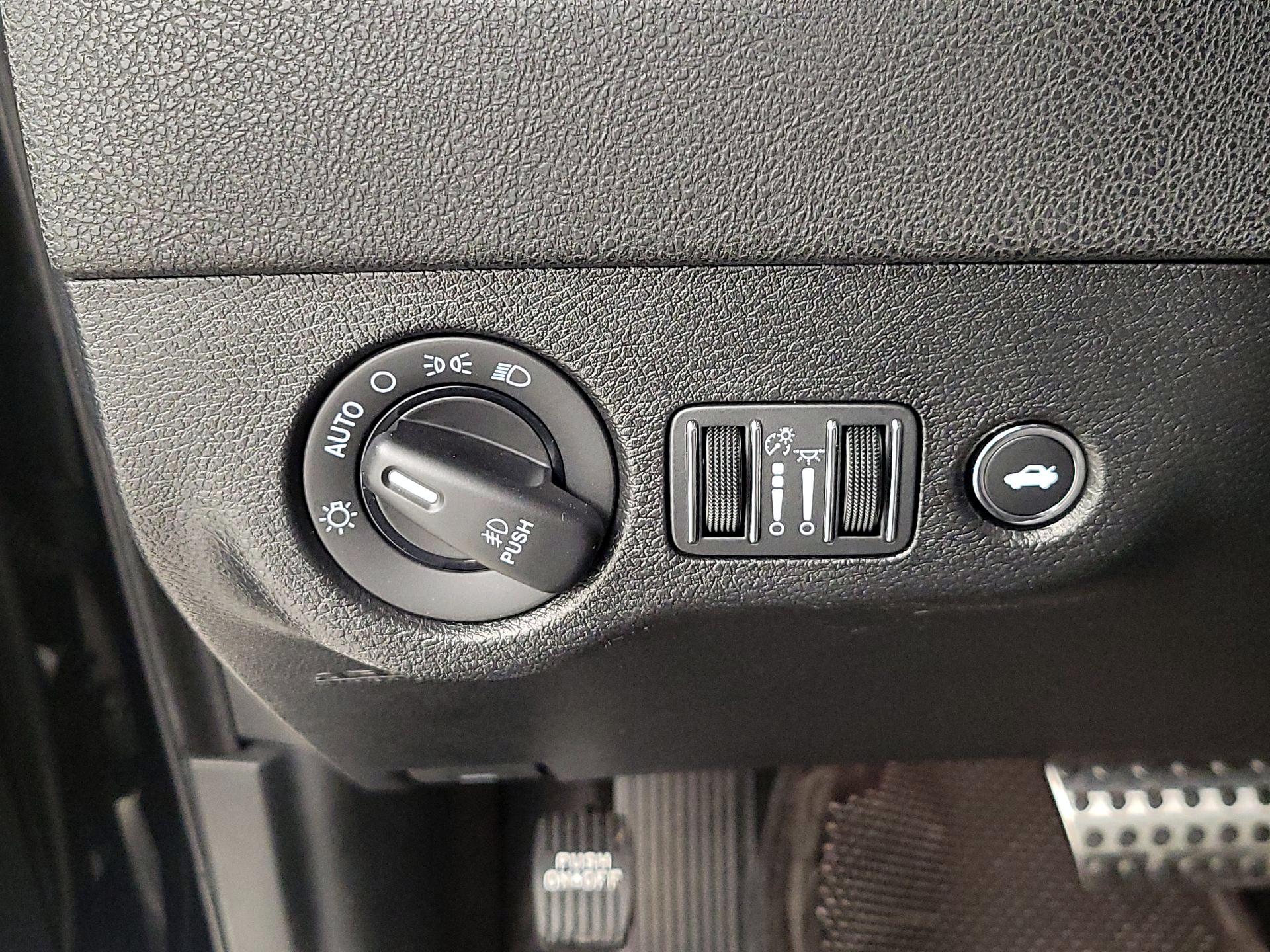 Thumbnail: 2022 Dodge Charger - 13