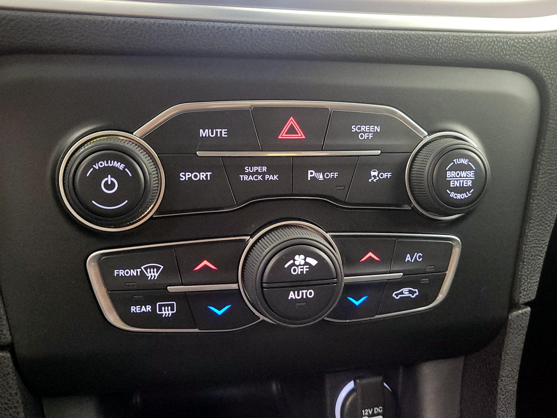 Thumbnail: 2022 Dodge Charger - 16