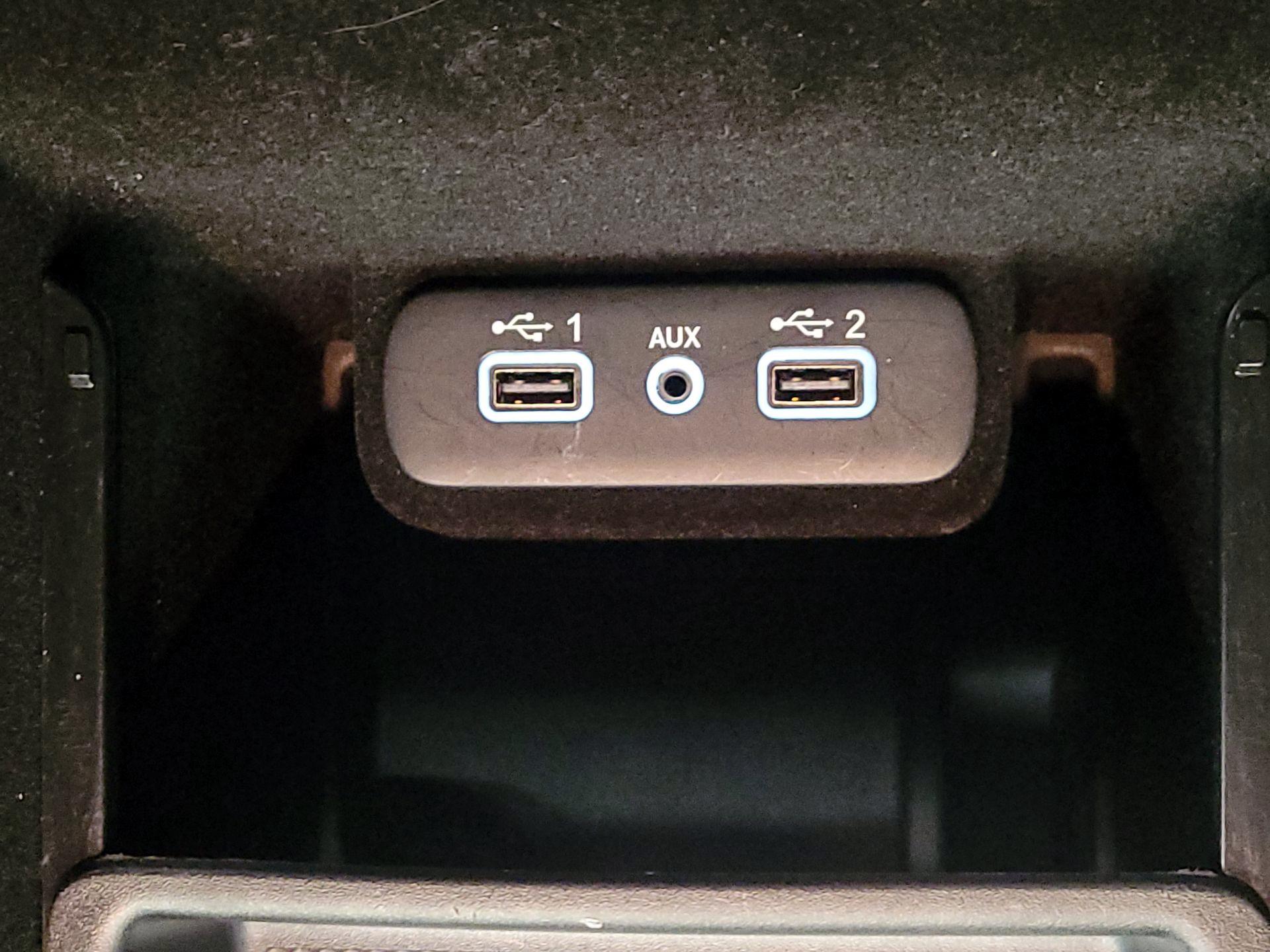 Thumbnail: 2022 Dodge Charger - 18