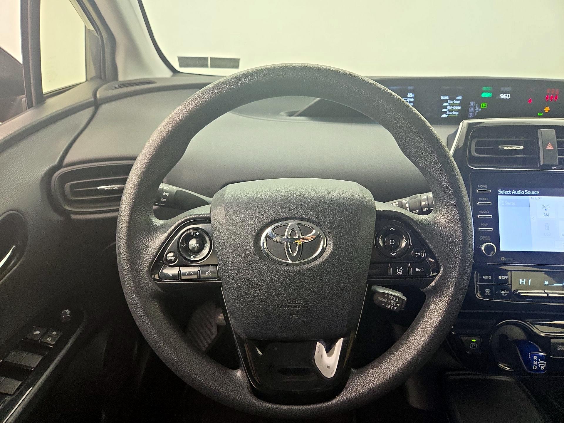 Thumbnail: 2022 Toyota Prius - 10