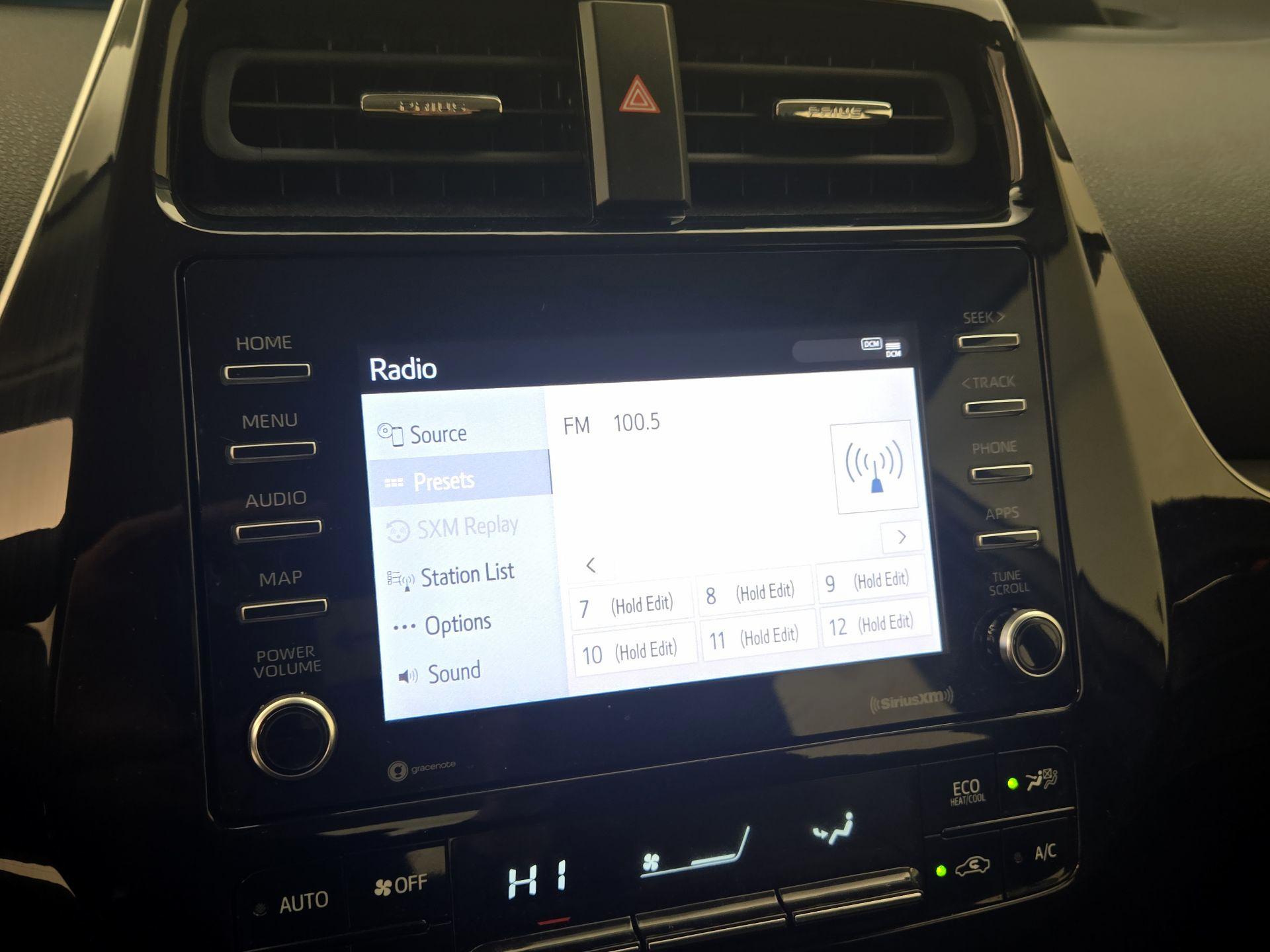 Thumbnail: 2022 Toyota Prius - 15