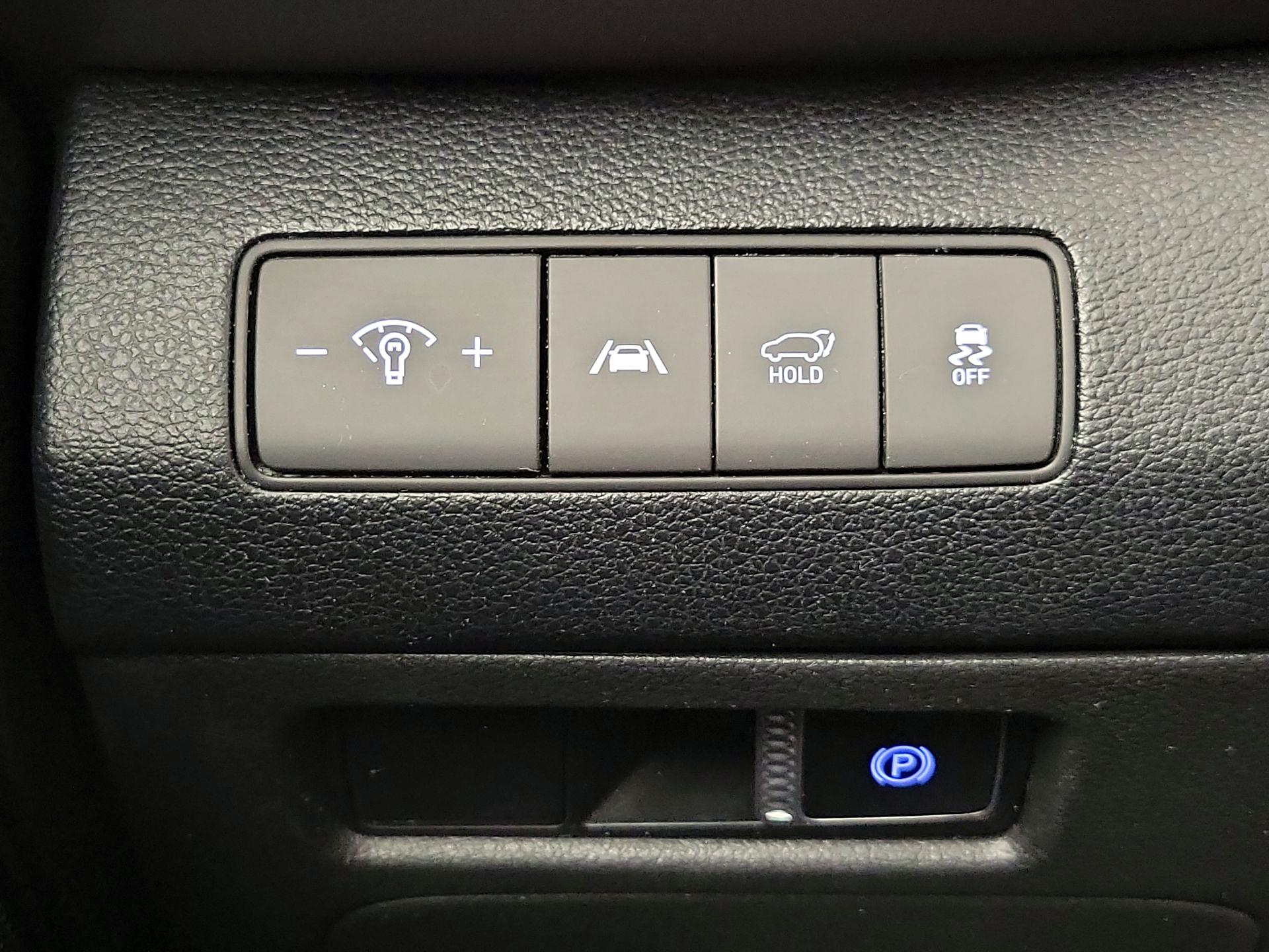 Thumbnail: 2023 Hyundai Santa Fe - 13