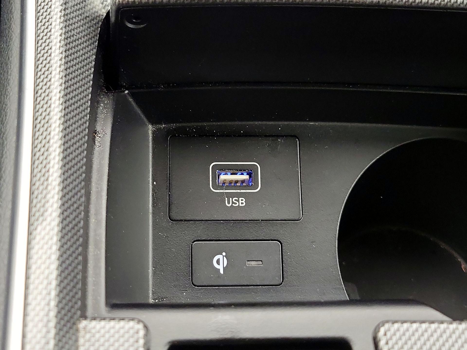 Thumbnail: 2023 Hyundai Santa Fe - 19