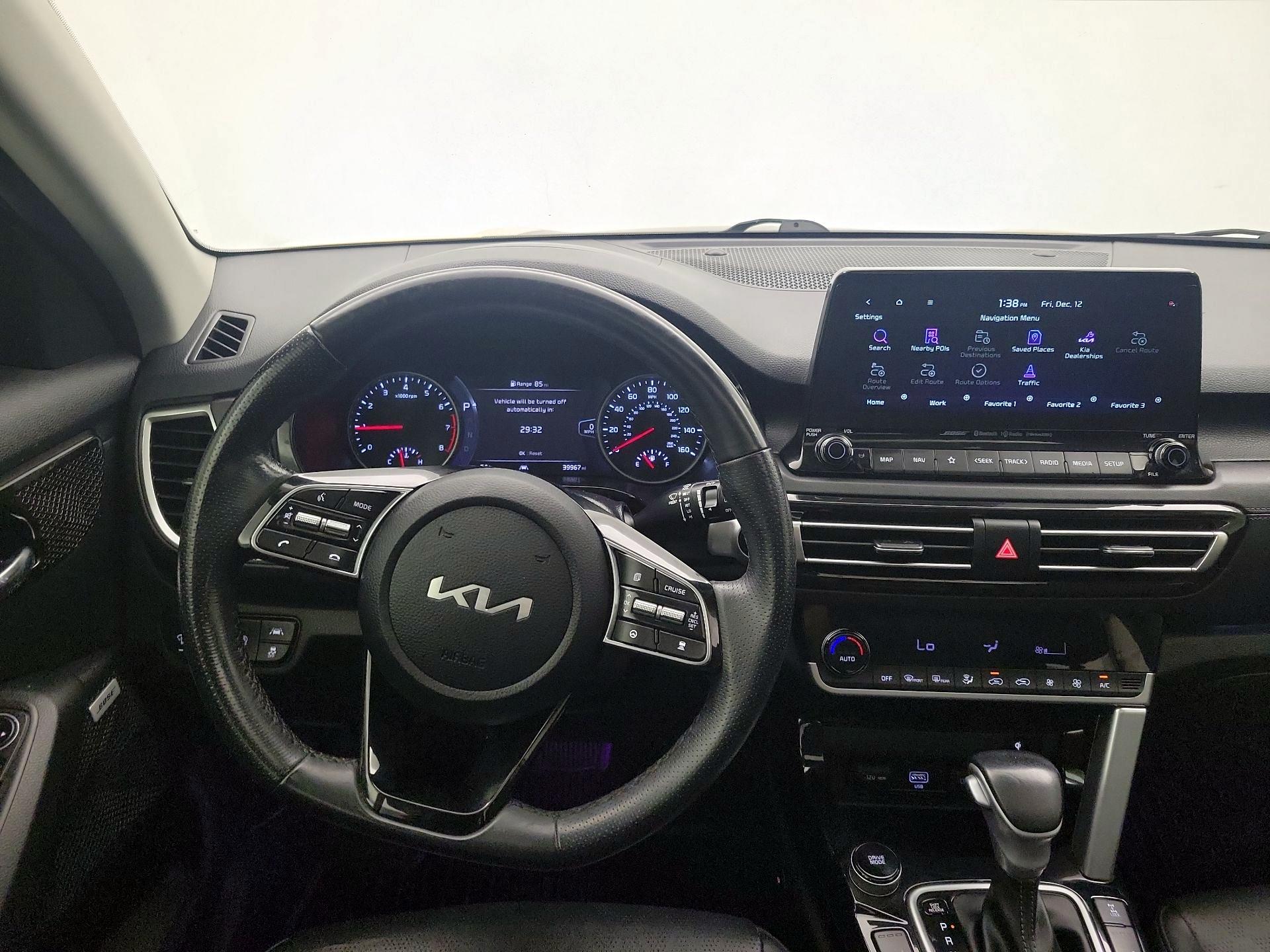 Thumbnail: 2022 Kia Seltos - 10