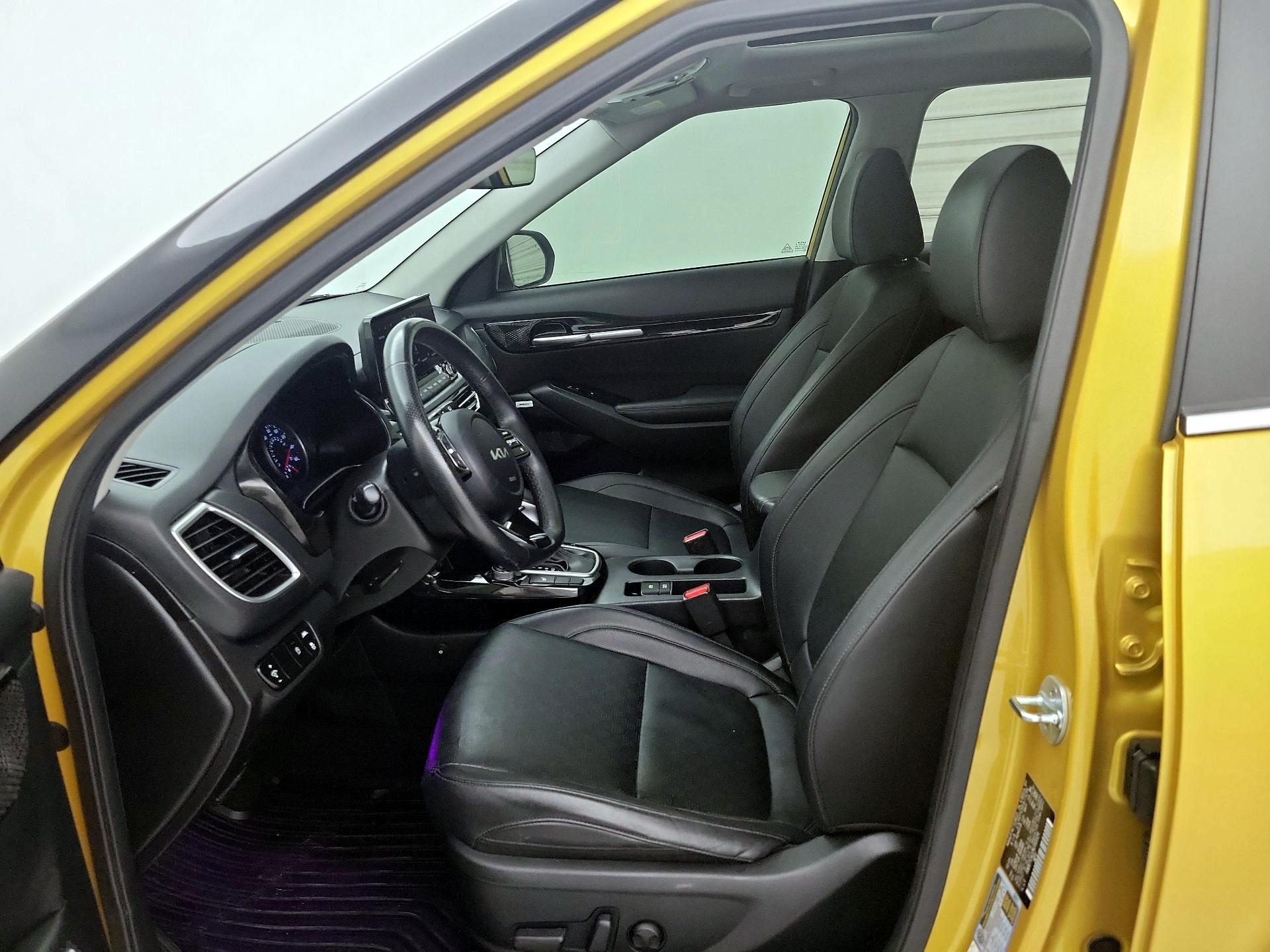 Thumbnail: 2022 Kia Seltos - 11