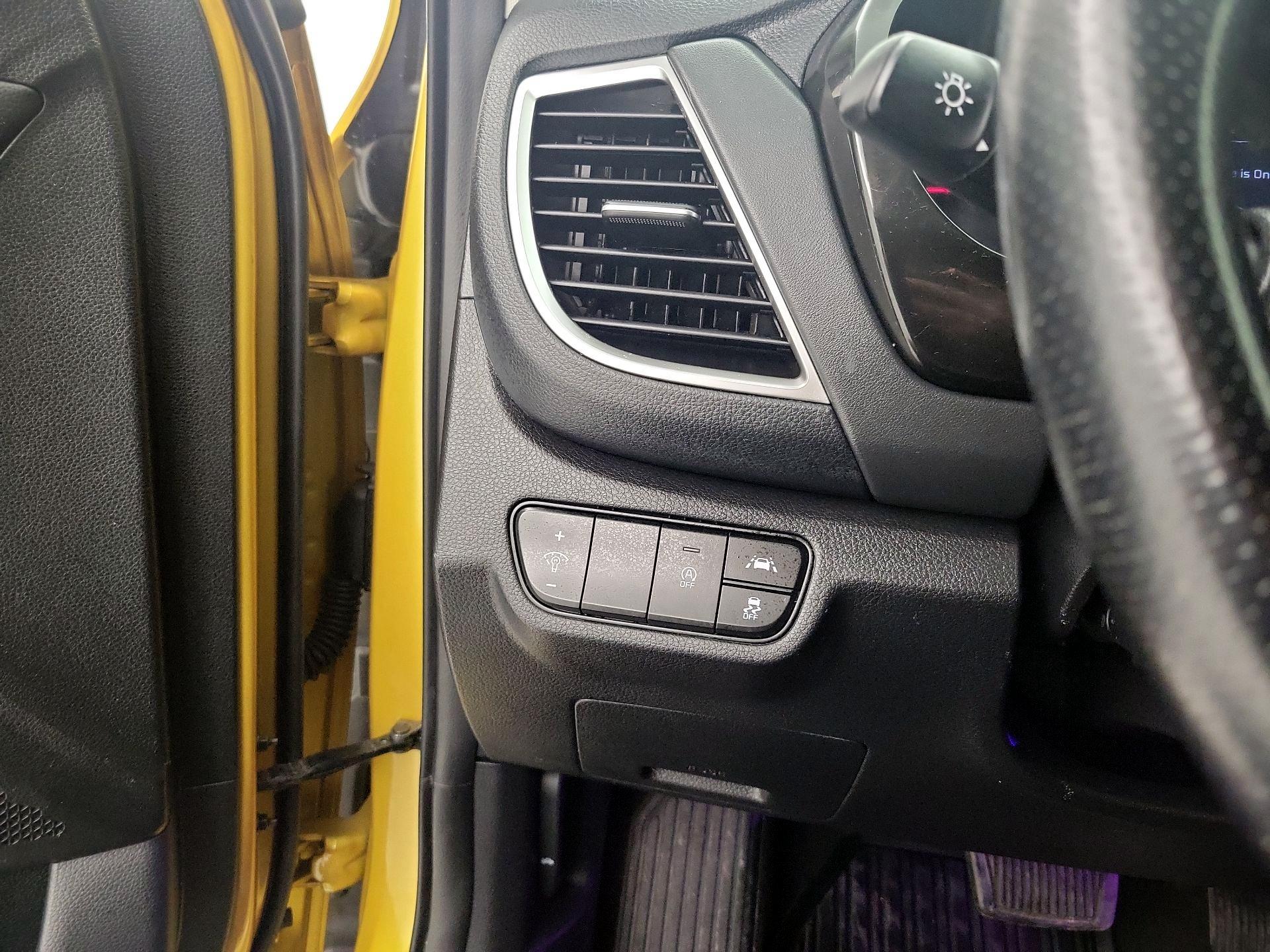 Thumbnail: 2022 Kia Seltos - 13