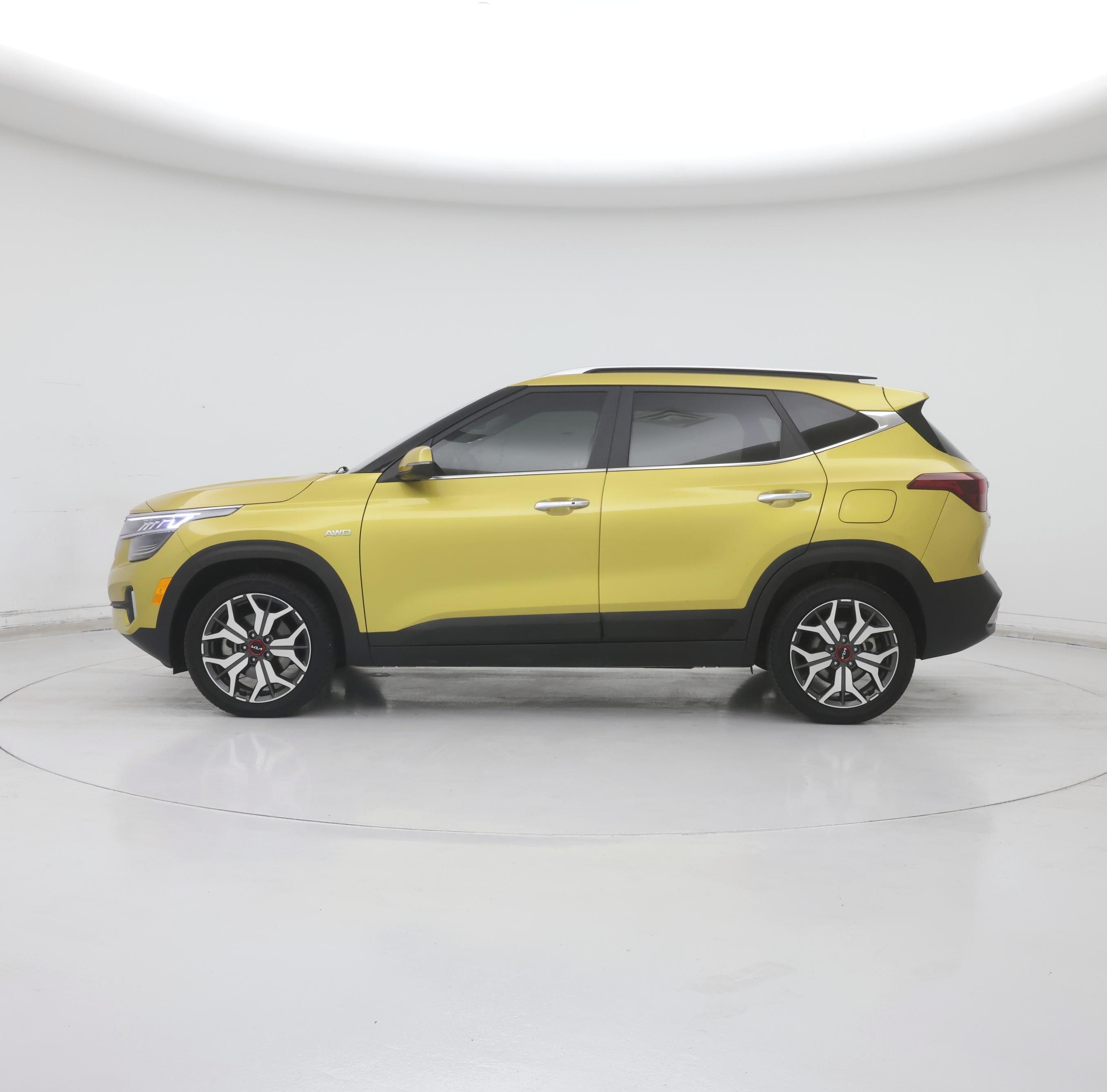 Thumbnail: 2022 Kia Seltos - 3