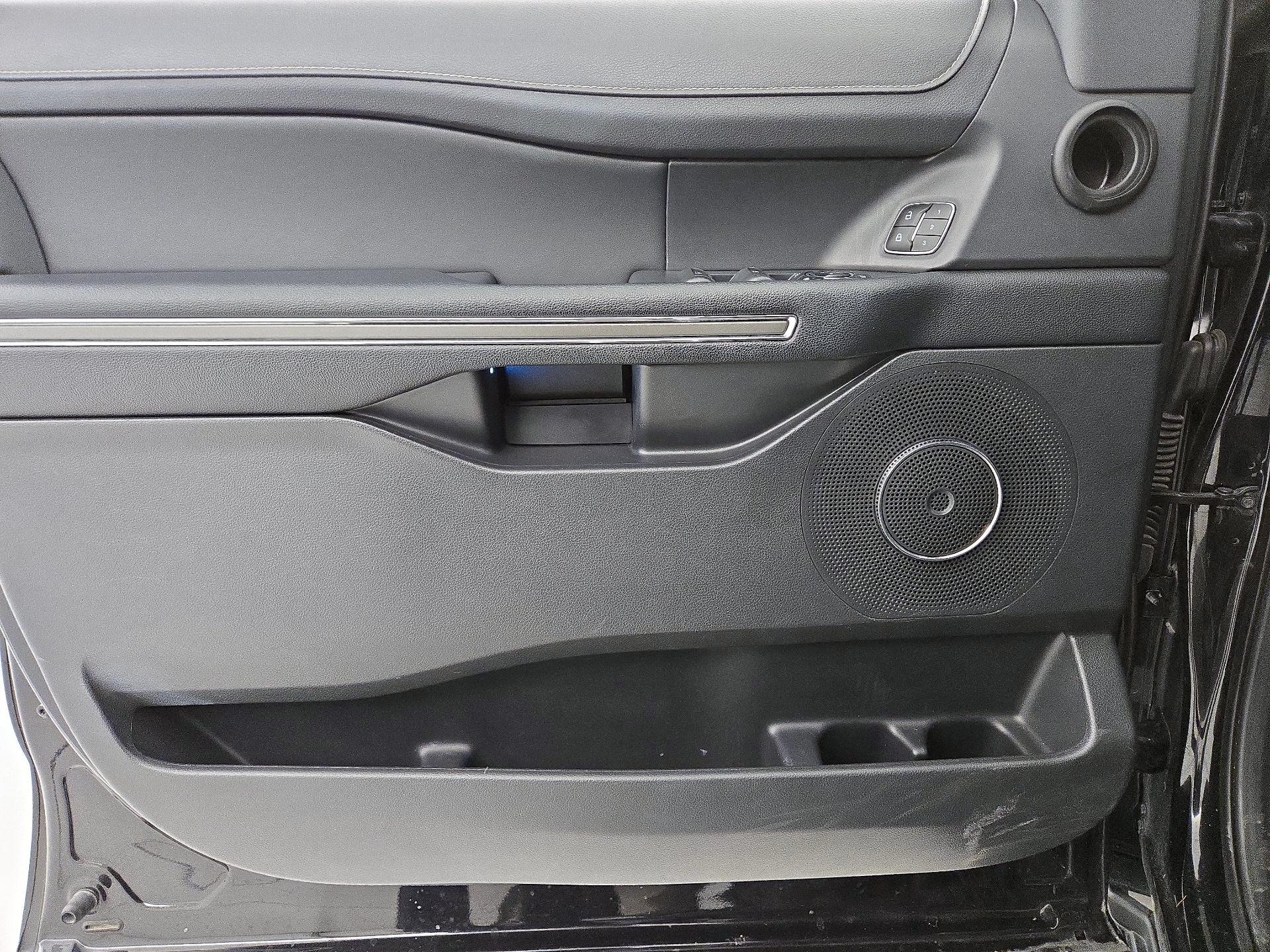 Thumbnail: 2023 Ford Expedition - 12