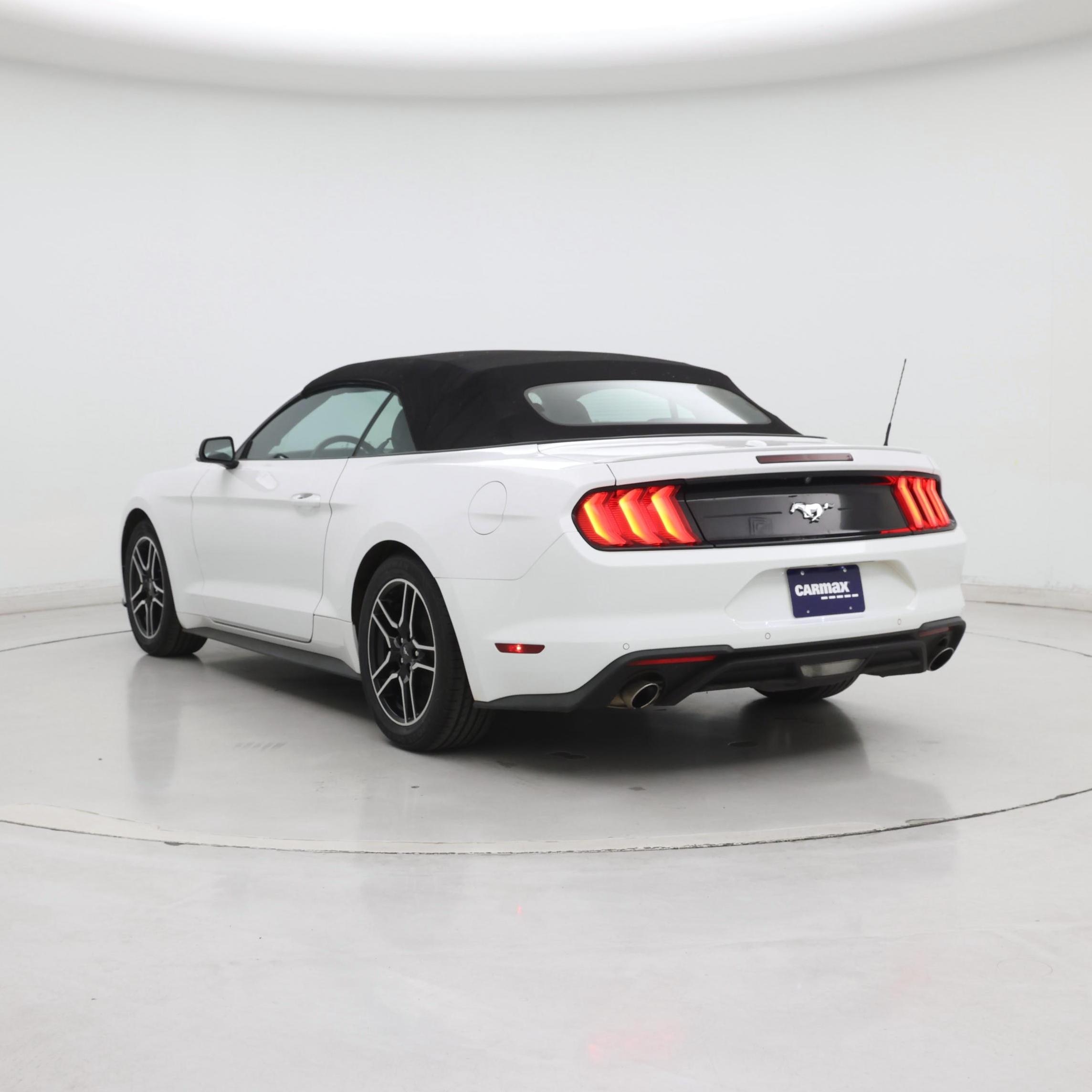 Thumbnail: 2022 Ford Mustang - 2