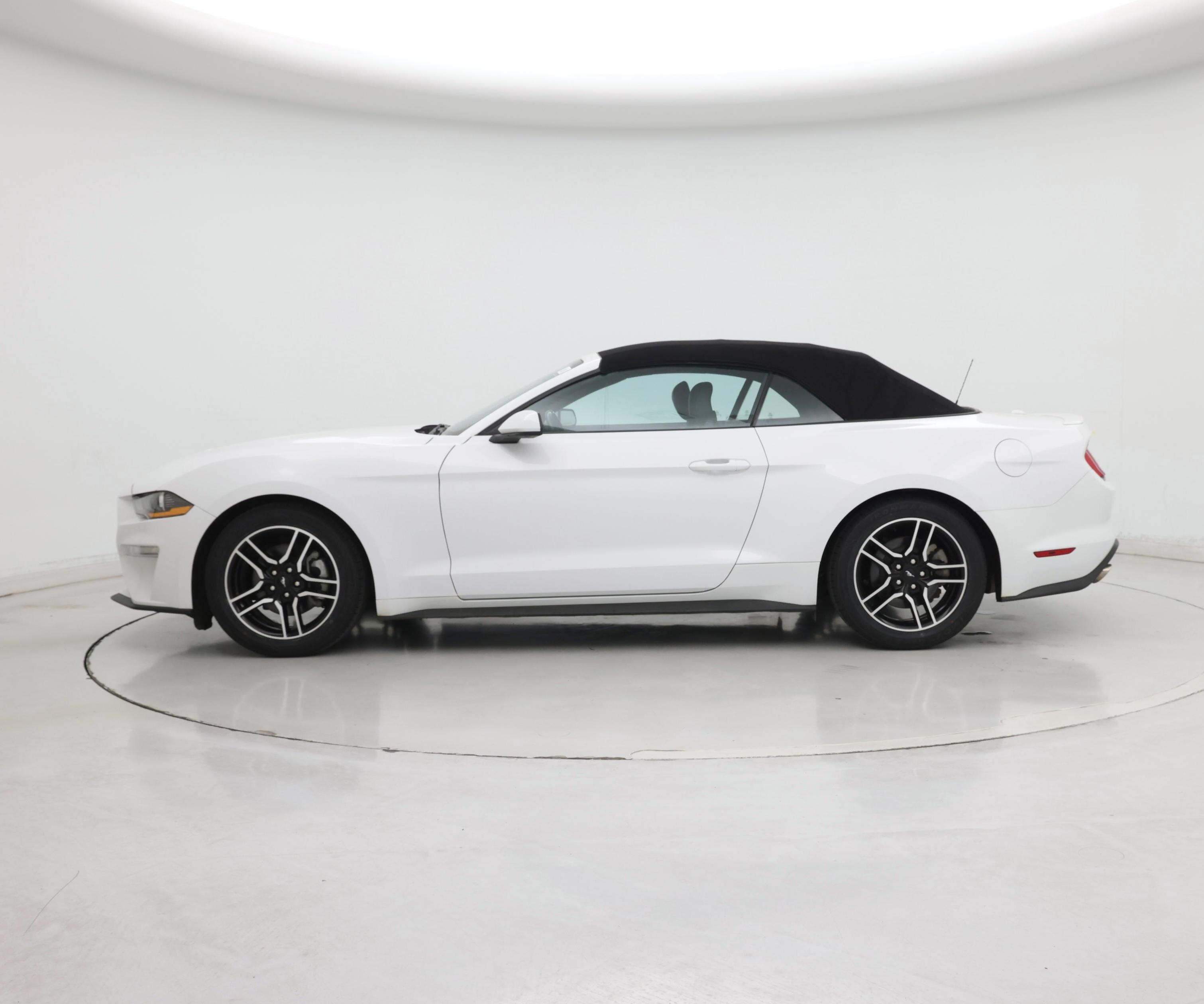Thumbnail: 2022 Ford Mustang - 3
