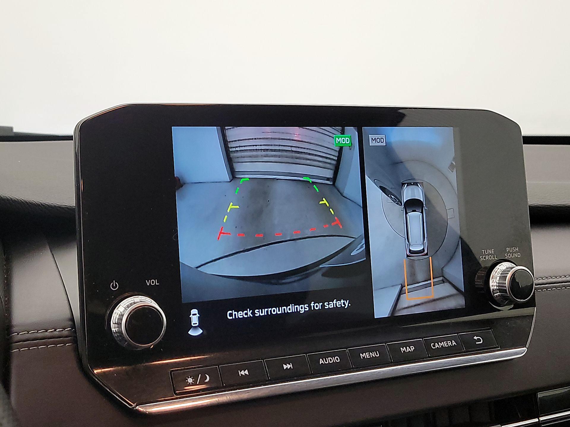 Thumbnail: 2024 Mitsubishi Outlander - 15